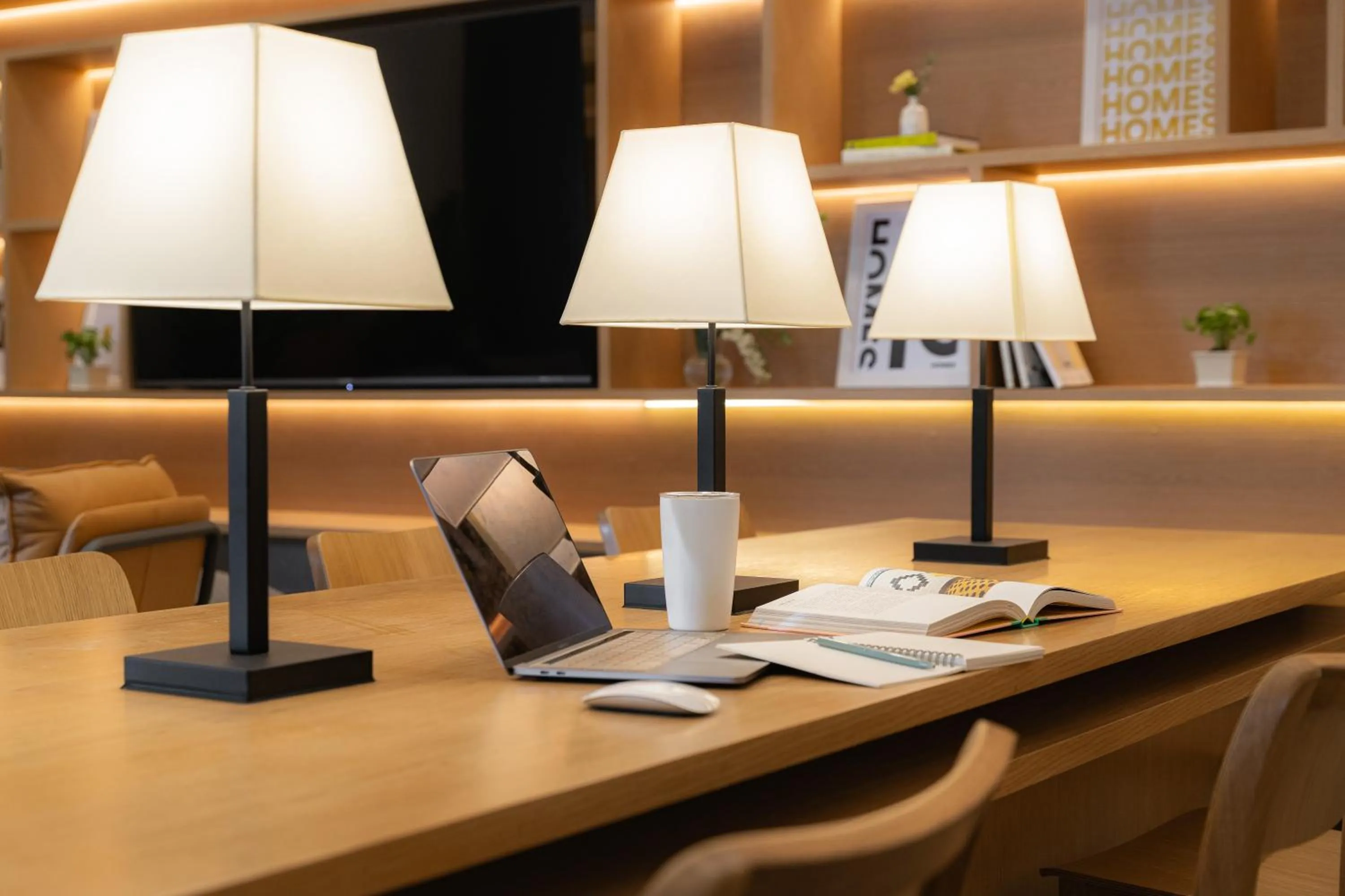 Communal lounge/ TV room in Homes Stay G-Valley Gasan