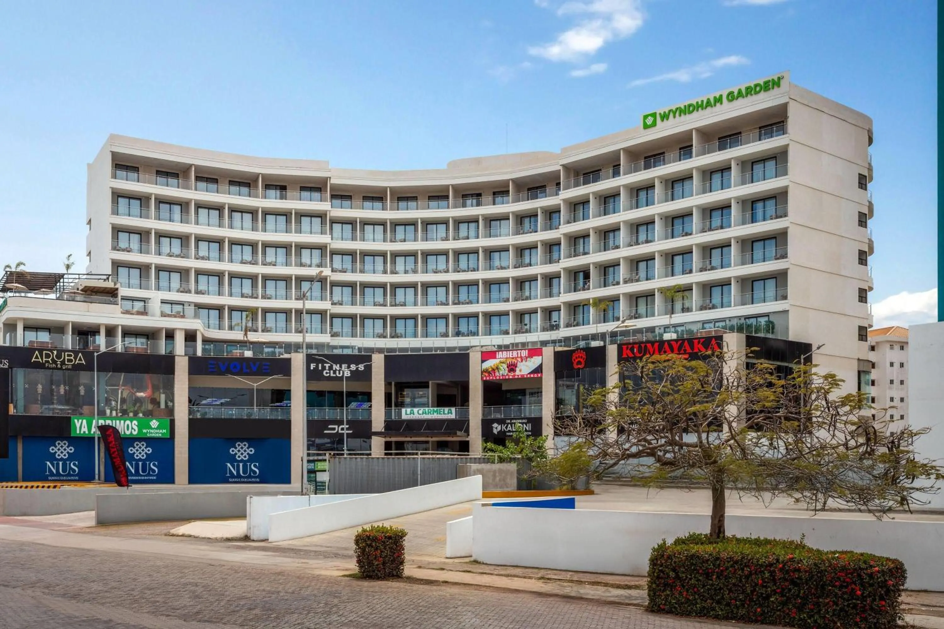 Property building in Wyndham Garden Mazatlan Marina