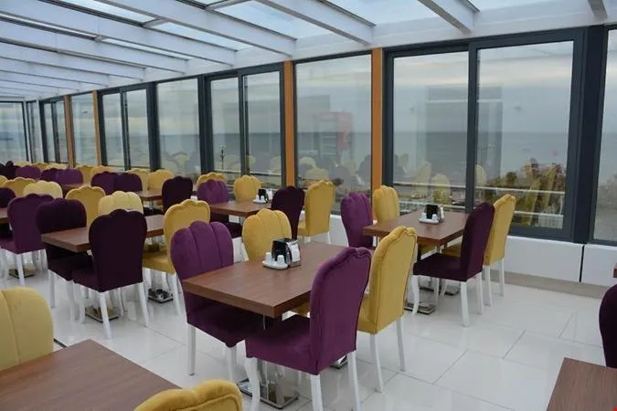 Restaurant/places to eat in Hotel Avci