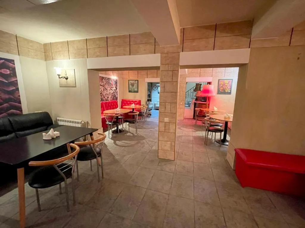 Dining area in Rogas Home