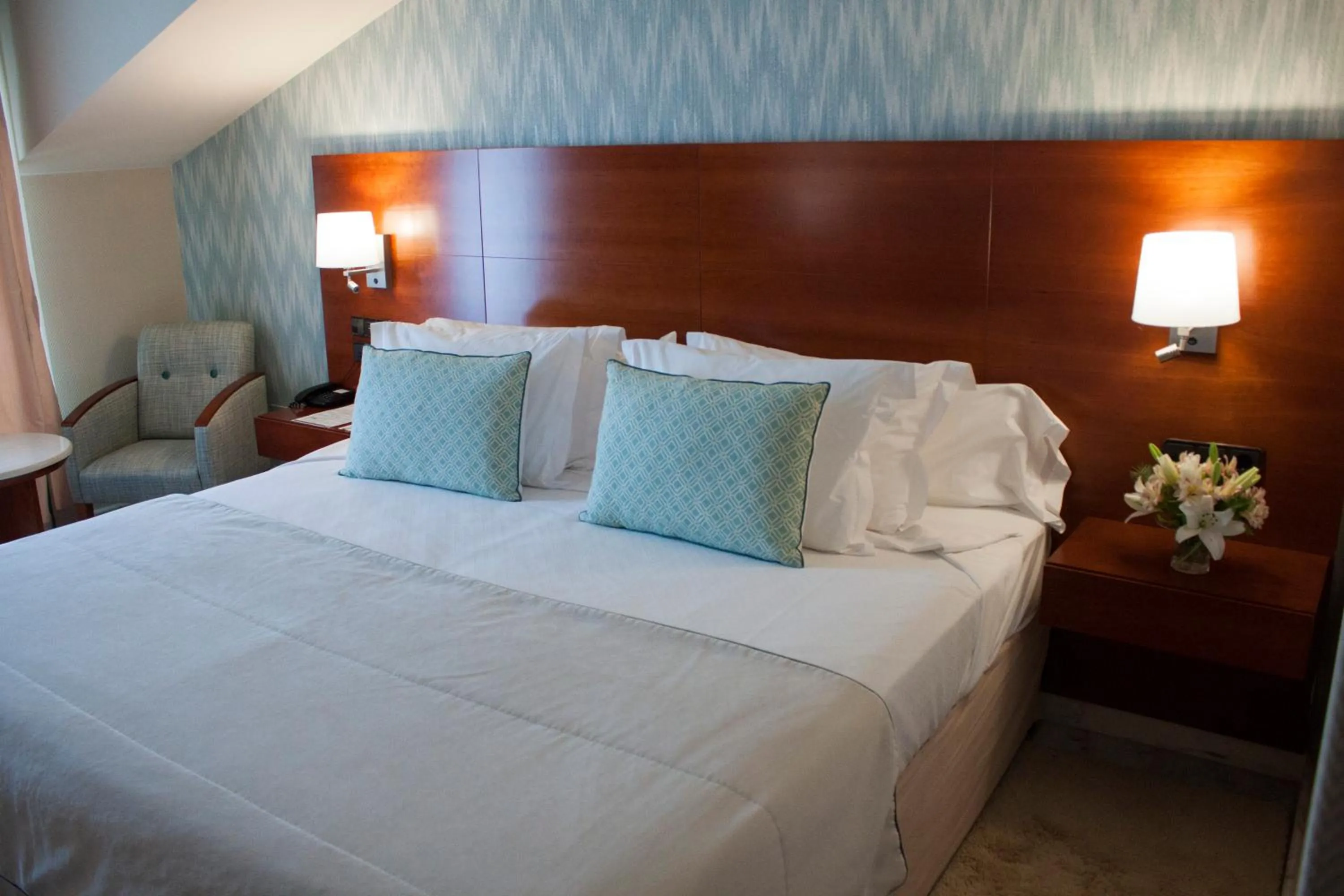 Bedroom in Hotel Carlos I Silgar