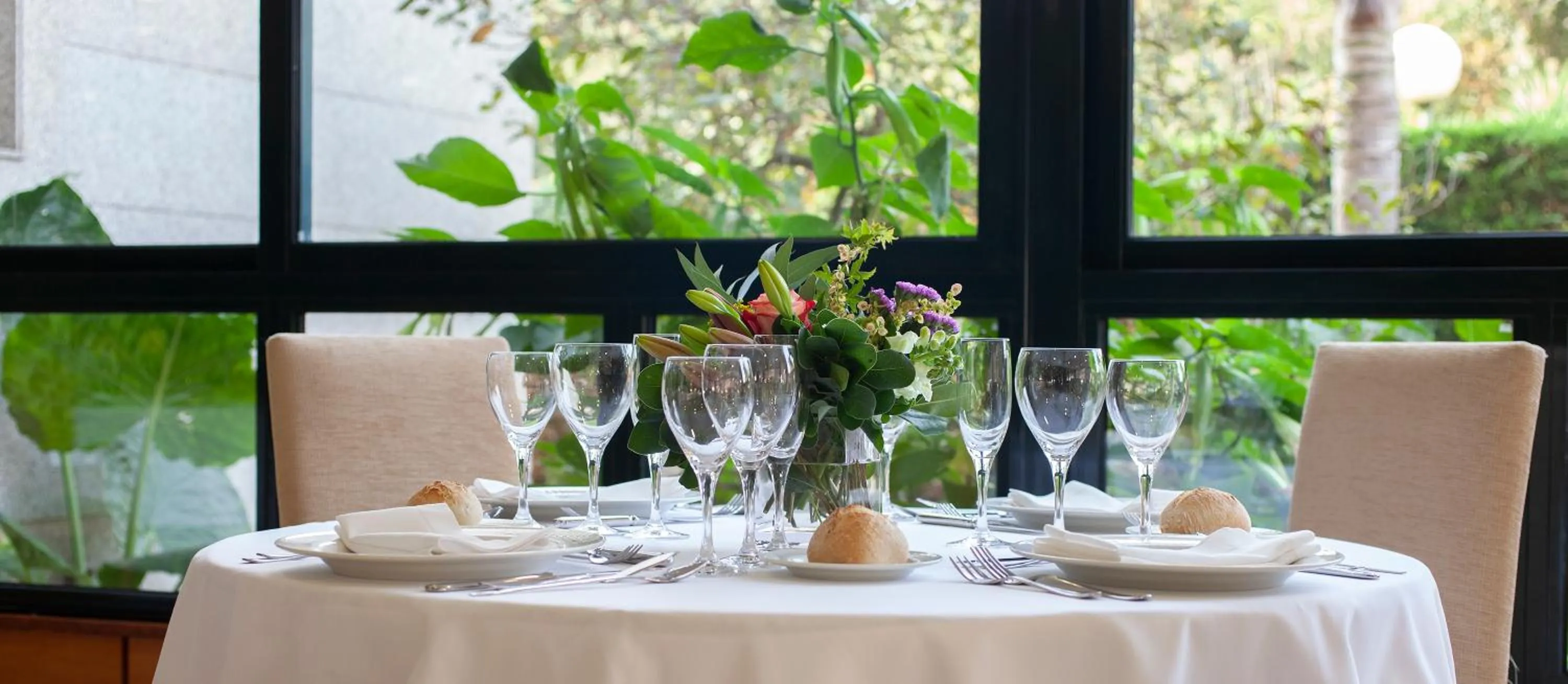 Restaurant/places to eat in Hotel Carlos I Silgar