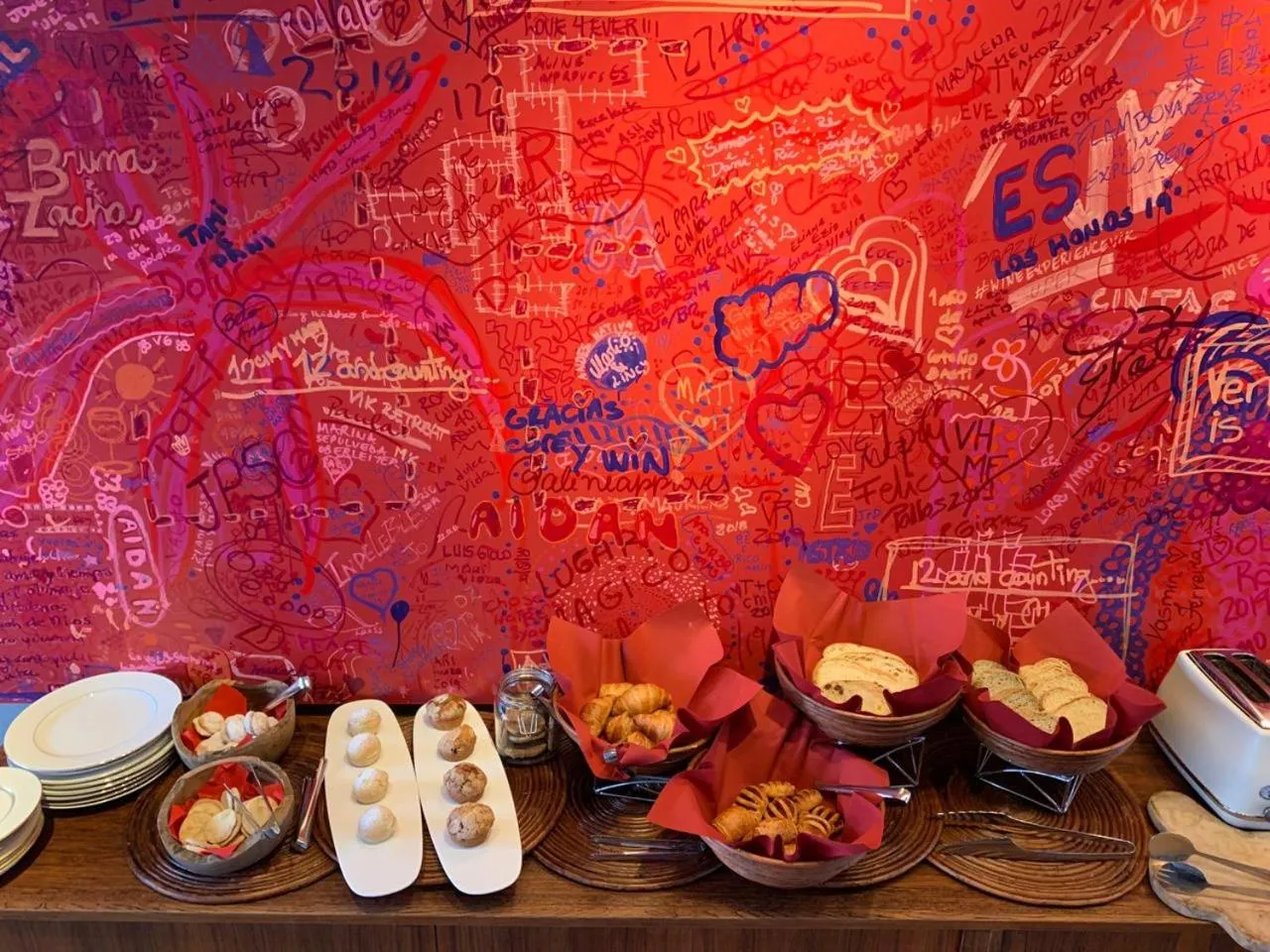 Breakfast in Vik Chile