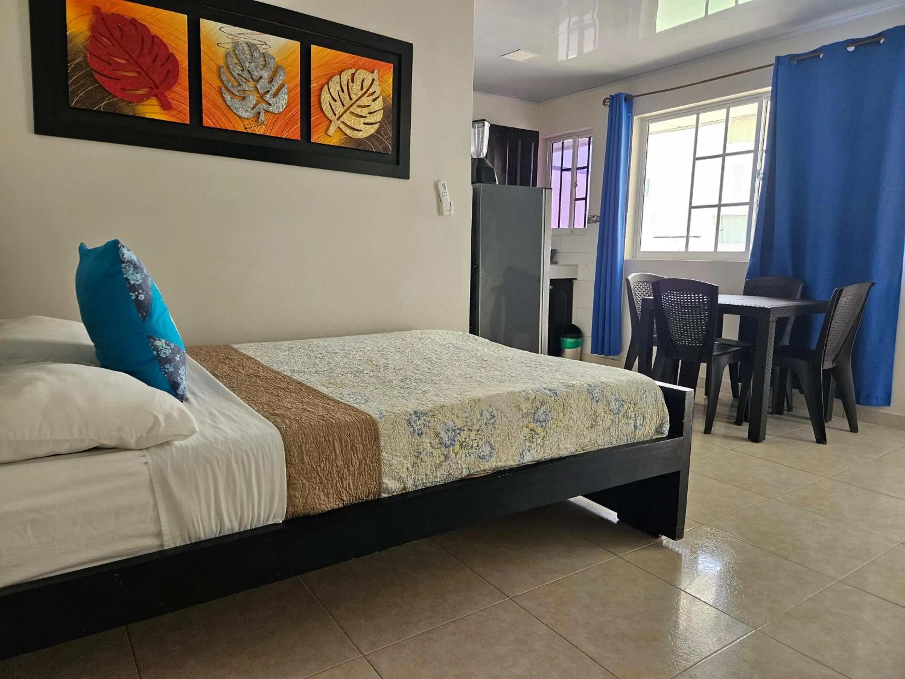 Dining area, Bed in Caribbean Island Hotel Piso 2