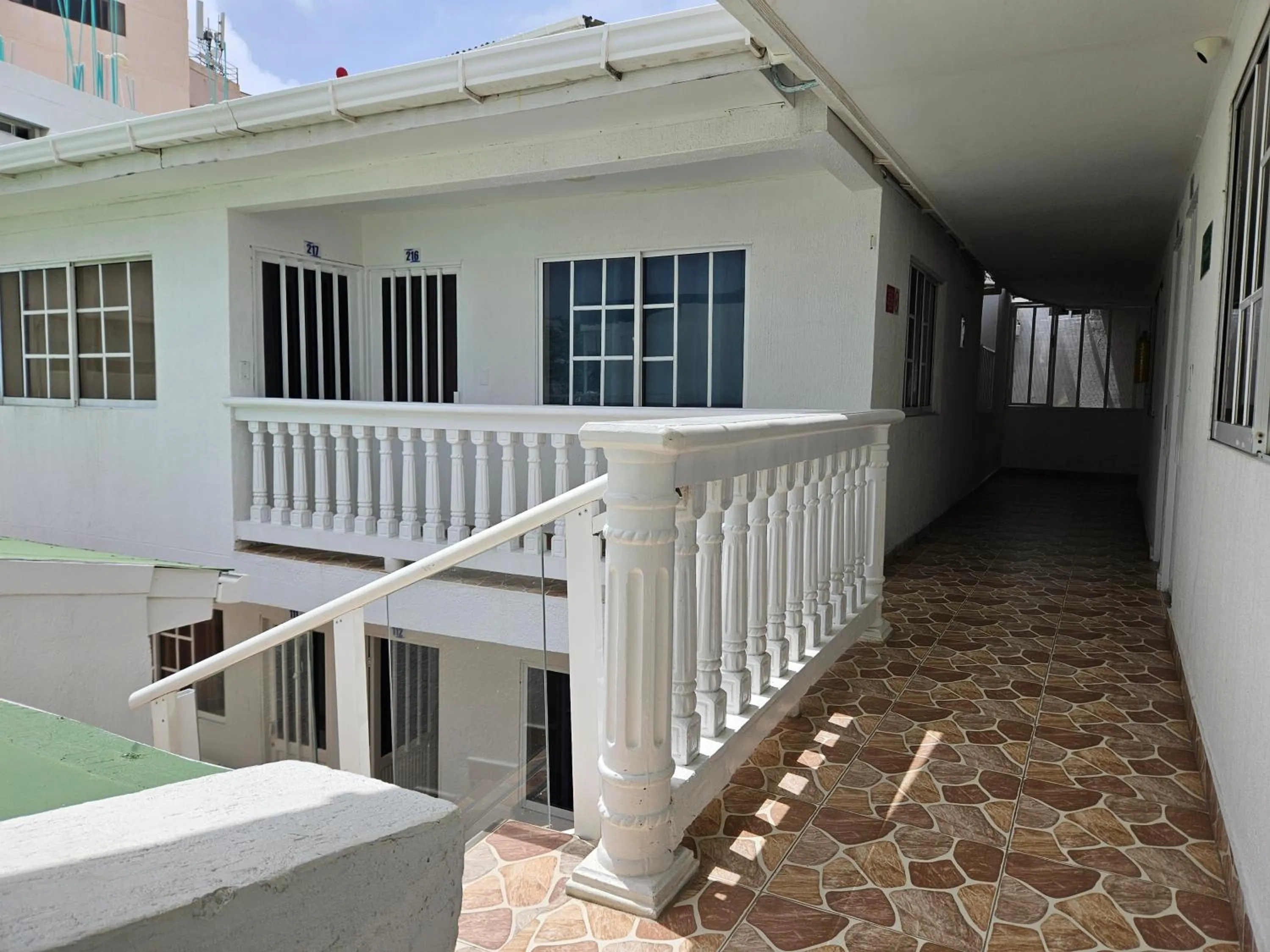 Property building in Caribbean Island Hotel Piso 2