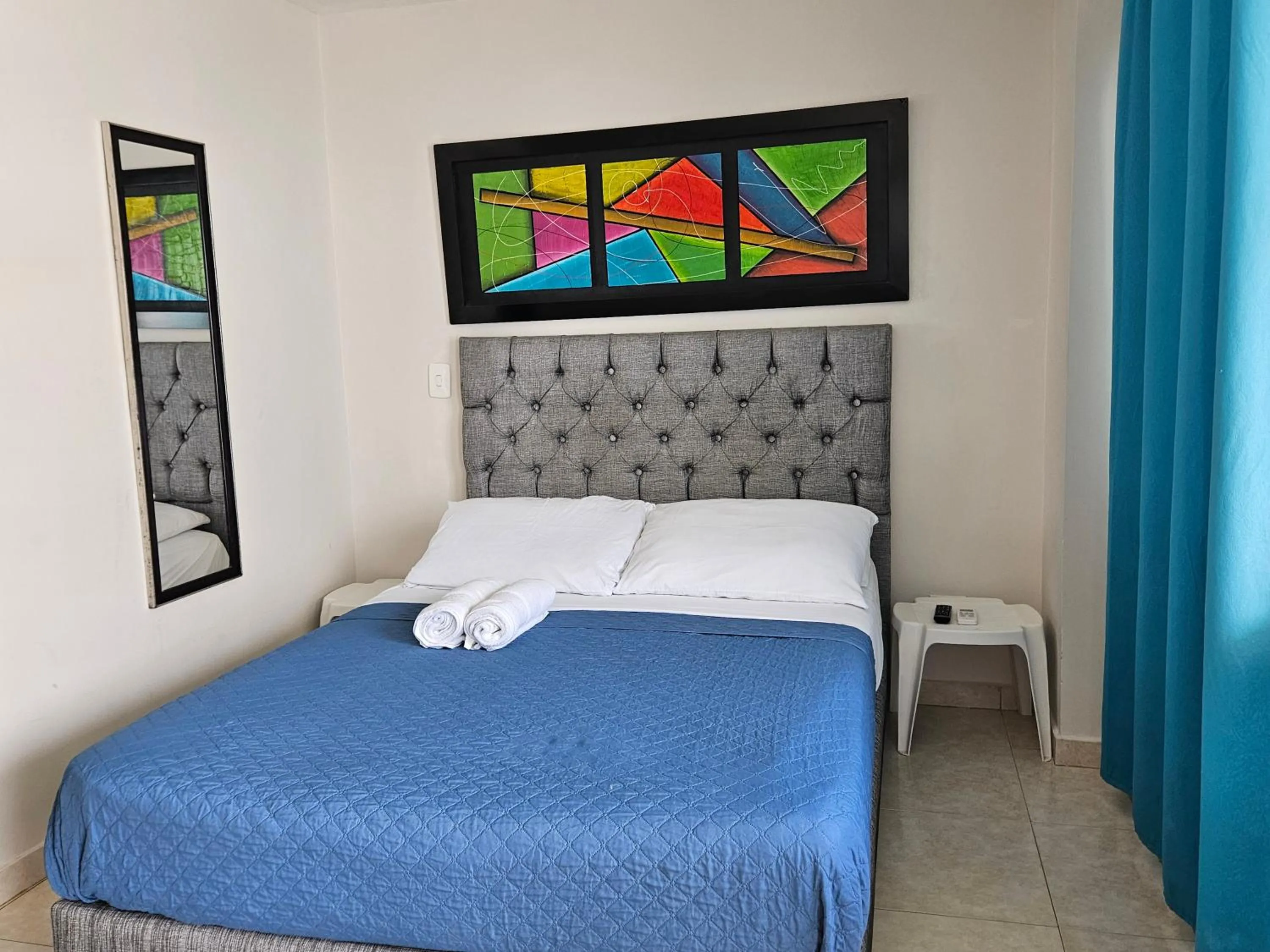 Bed in Caribbean Island Hotel Piso 2