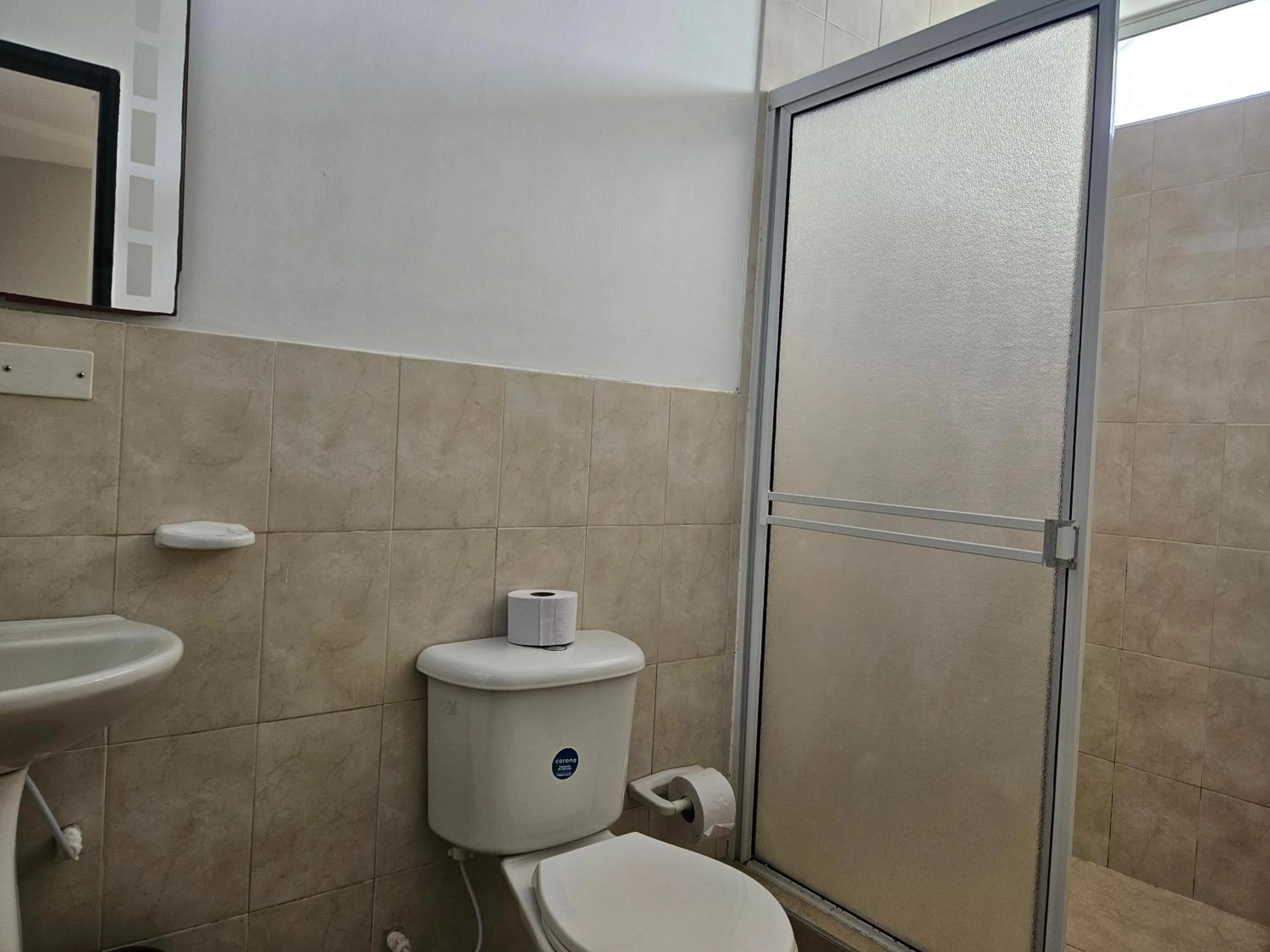 Bathroom in Caribbean Island Hotel Piso 2