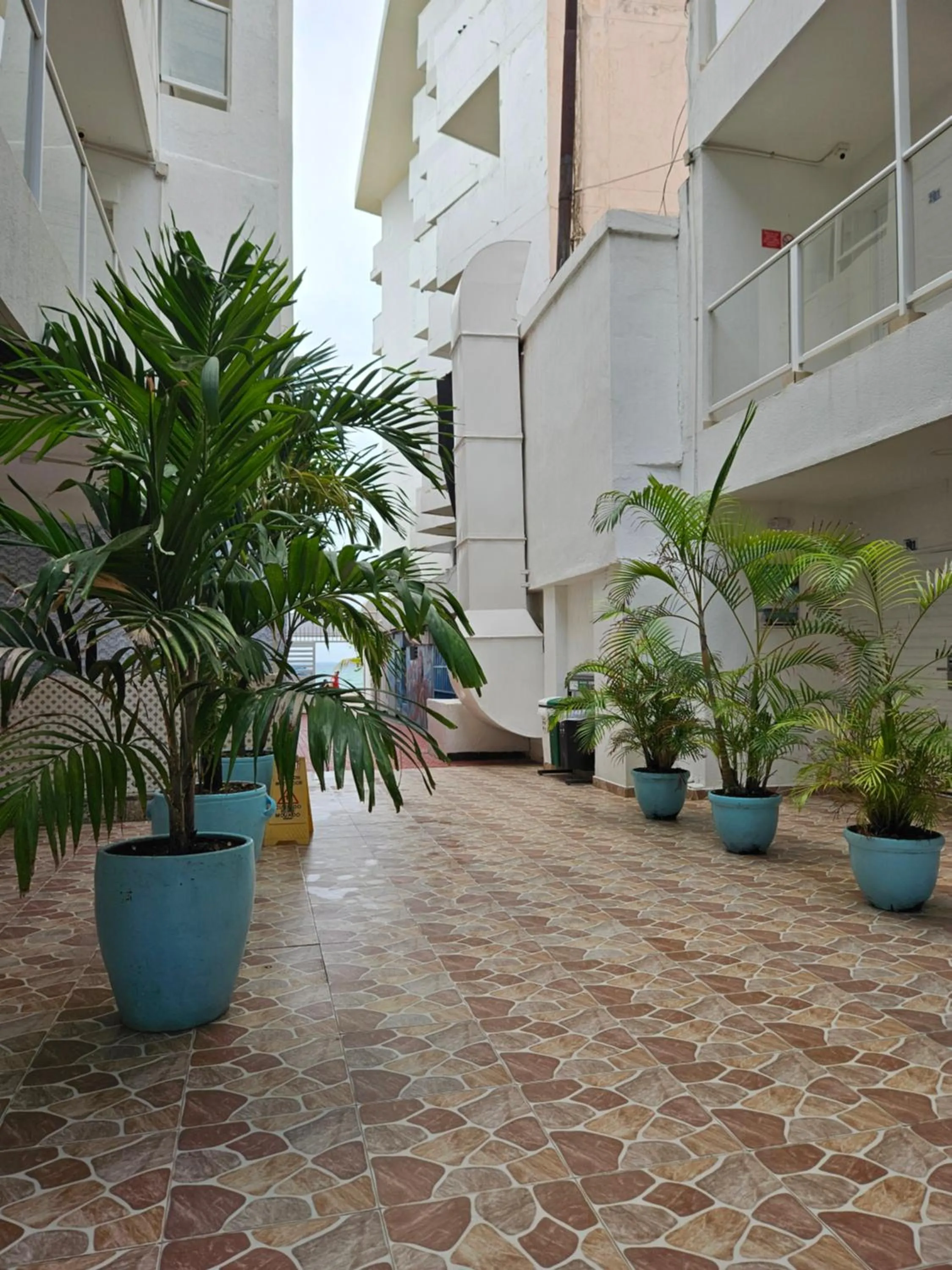 Property building in Caribbean Island Hotel Piso 2