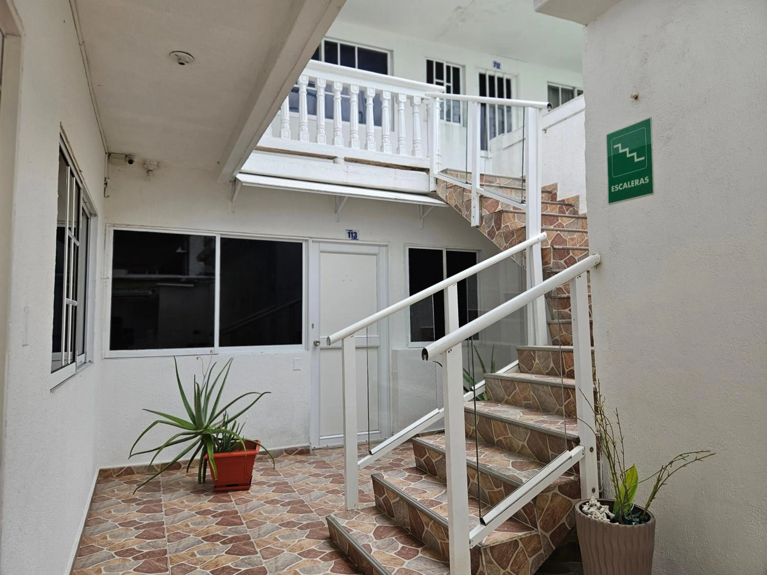 Property building in Caribbean Island Hotel Piso 2