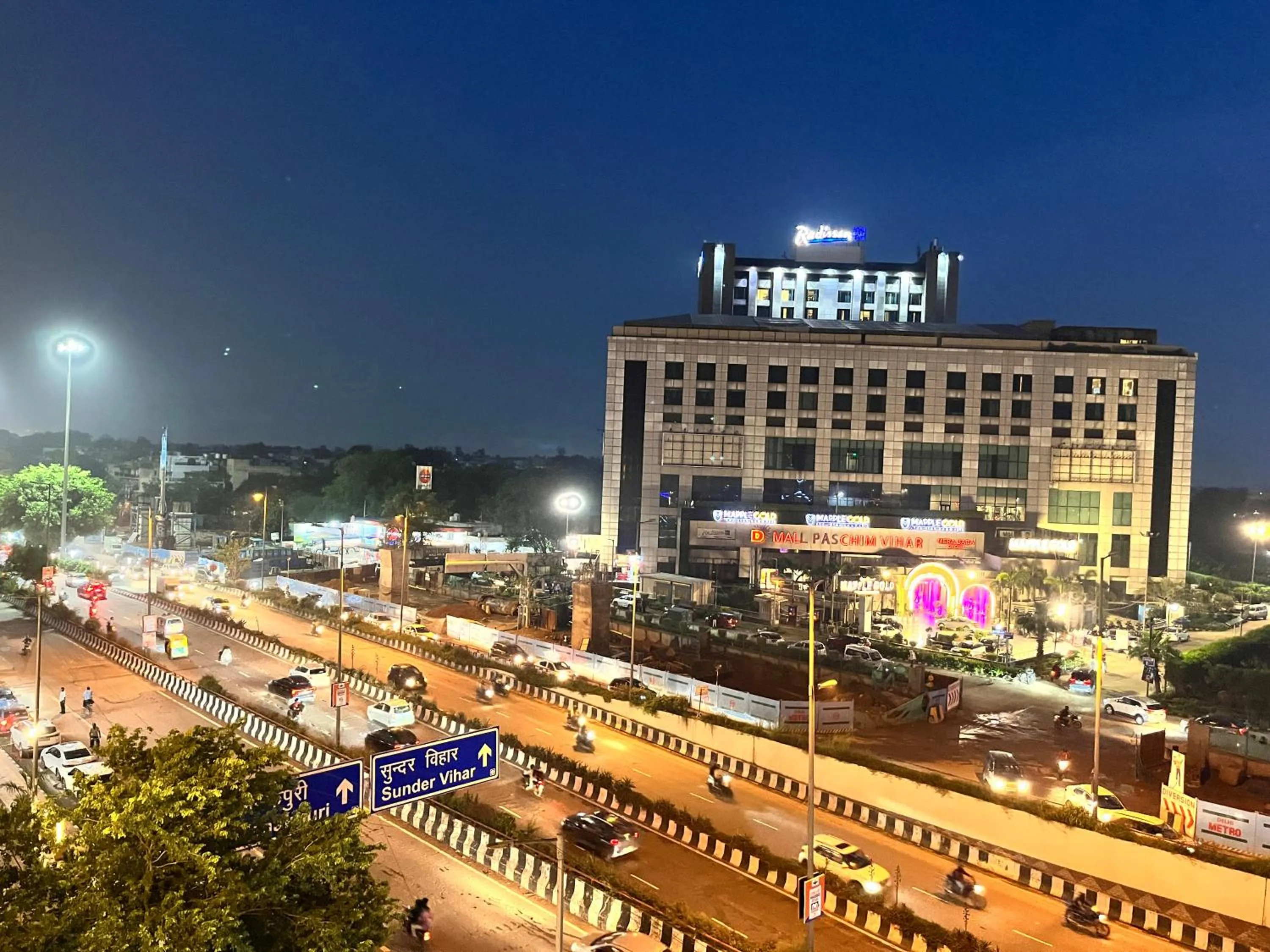 Night in Western Blu INN