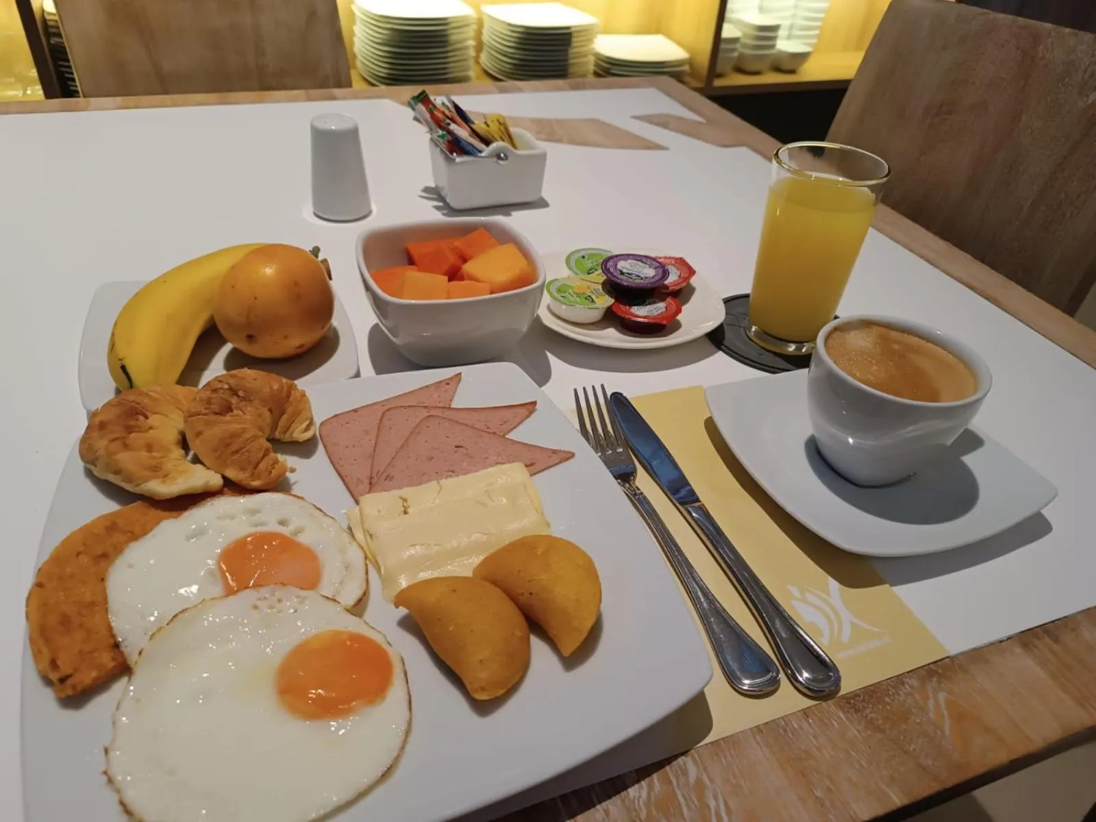 Food and drinks in Hotel Dix