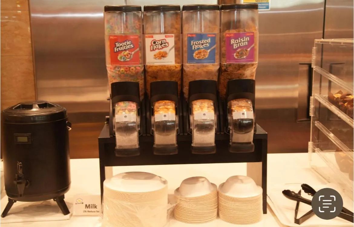 Food in LA Crystal Hotel -Los Angeles-Long Beach Area