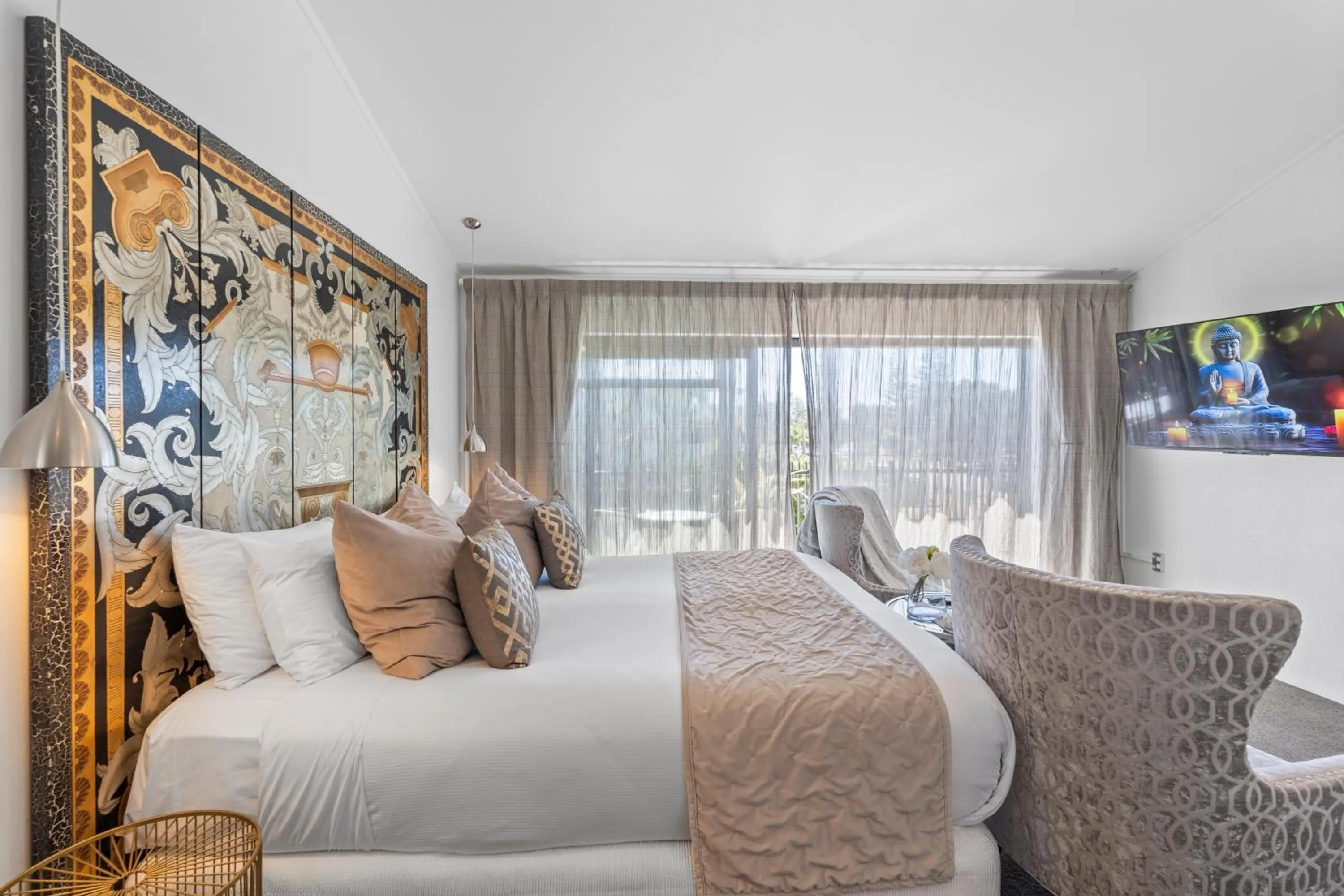 Bed in Orewa Beachcomber