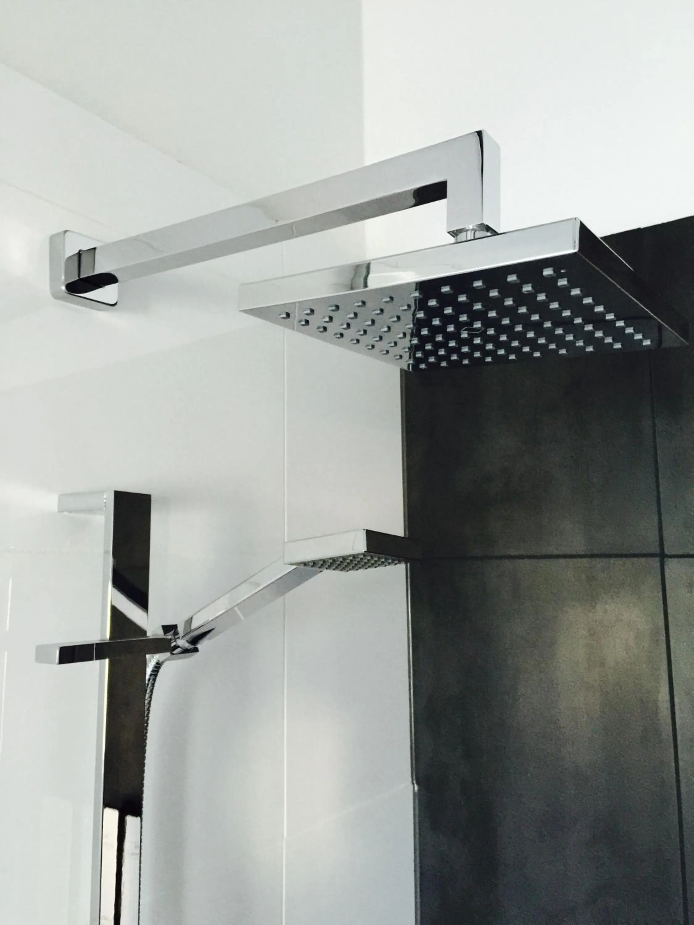 Bathroom in Orewa Beachcomber