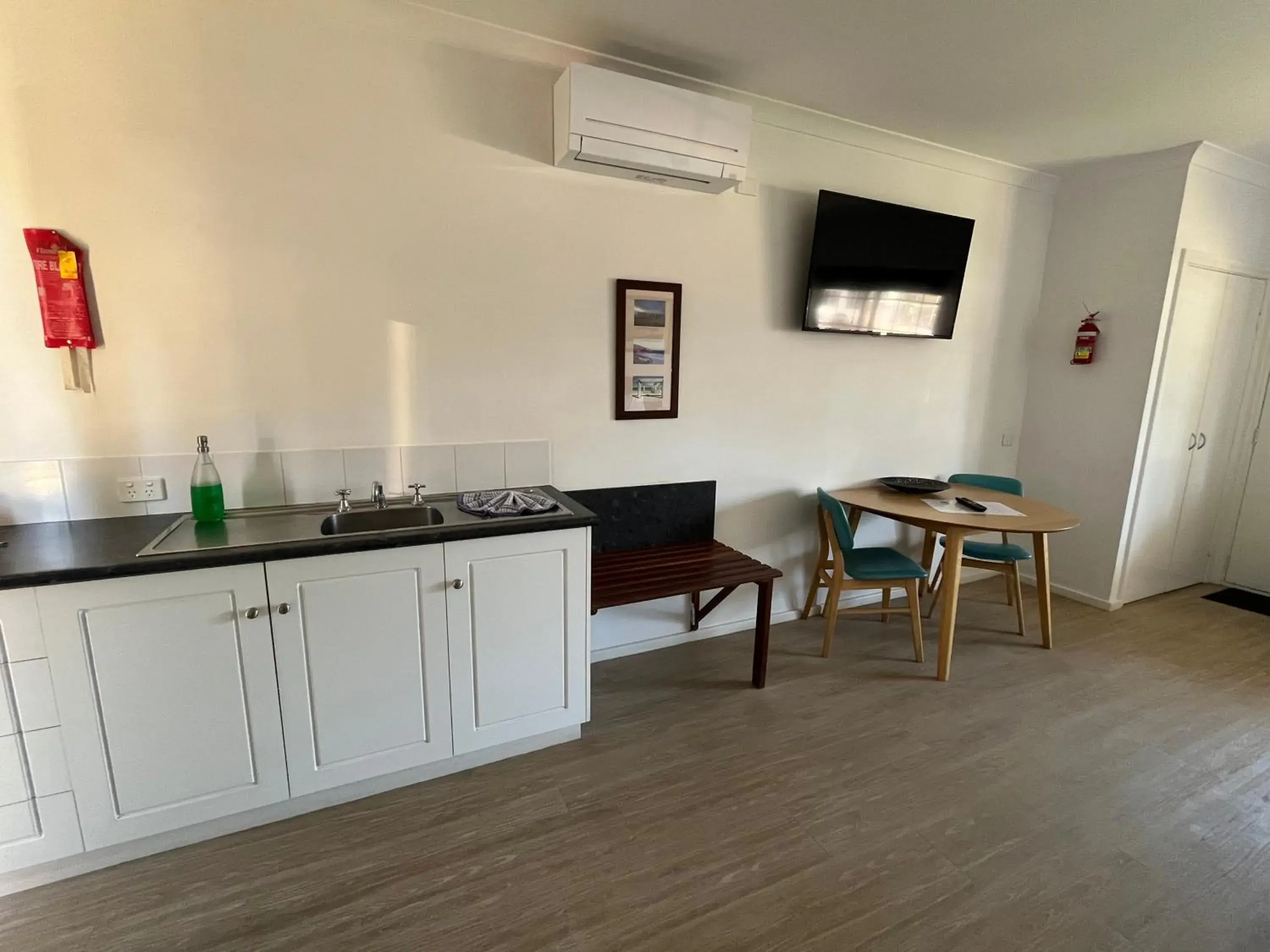 Standard Family Room in Clearwater Motel Apartments Standard Family Room in Clearwater Motel Apartments