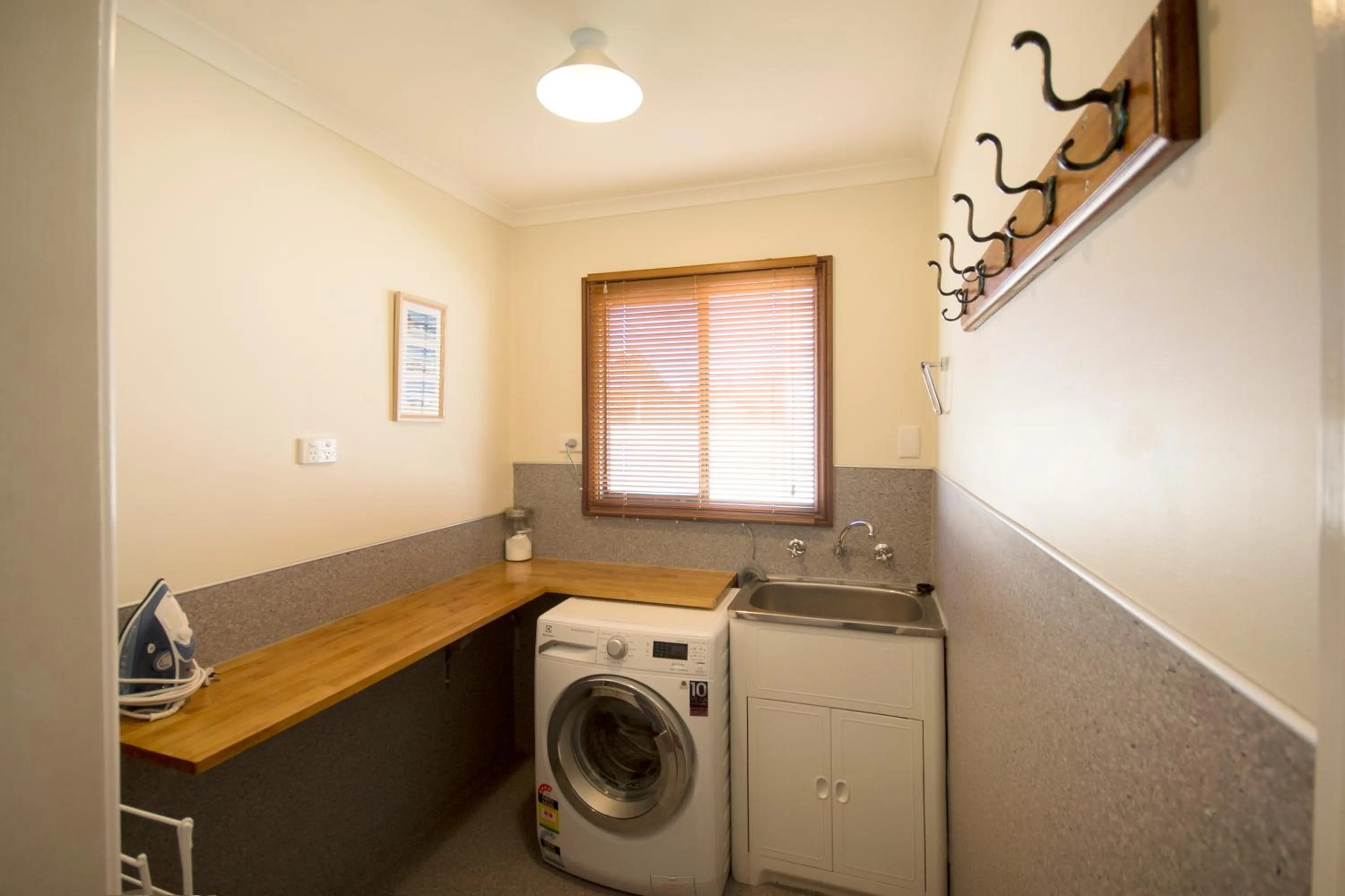 Kitchen or kitchenette in Clearwater Motel Apartments