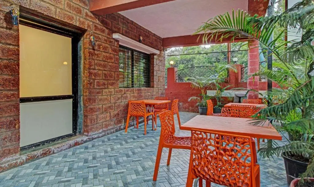 Seating area in Hotel Green Woods