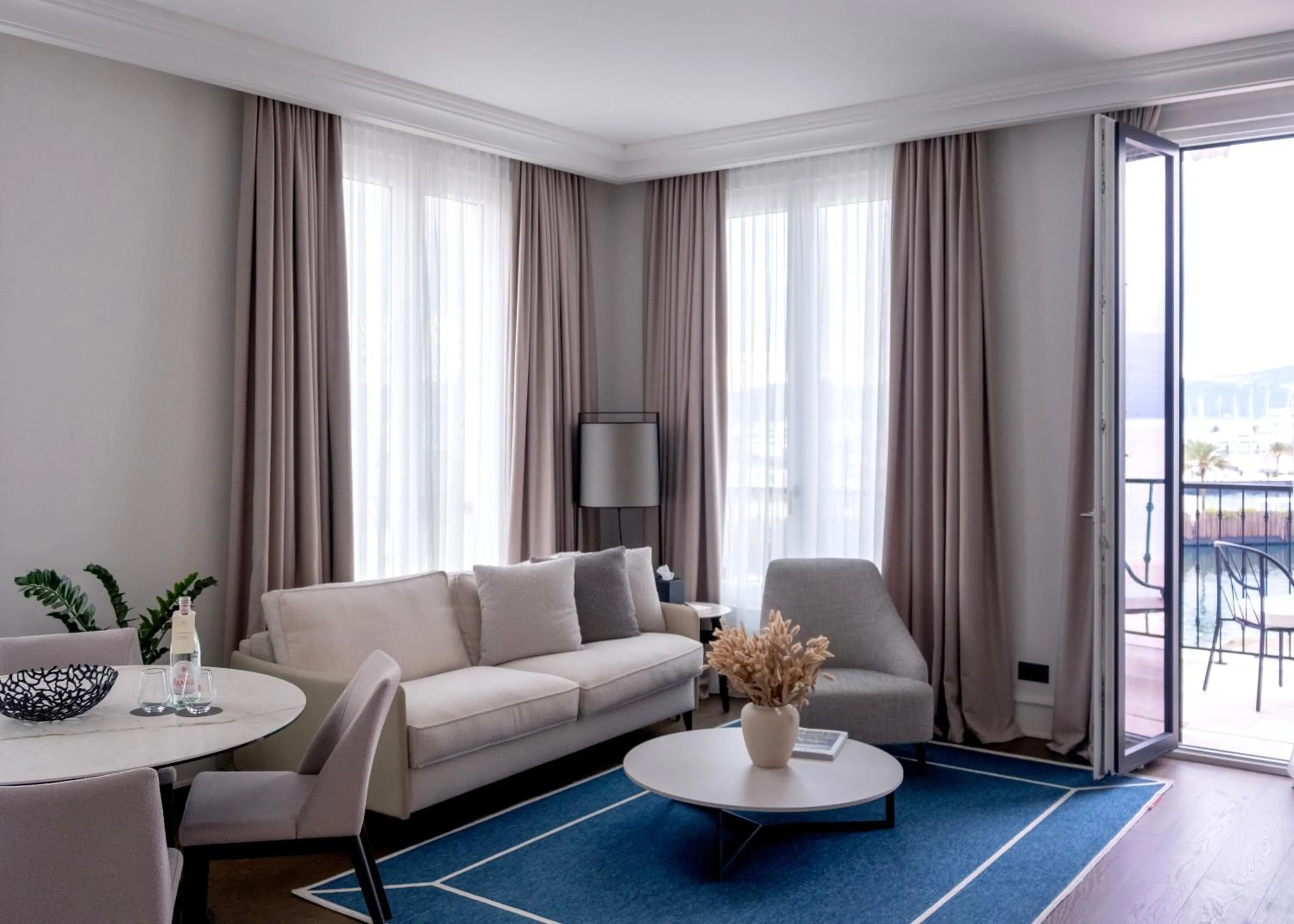 Living room in Boutique Hotel Porto Palace