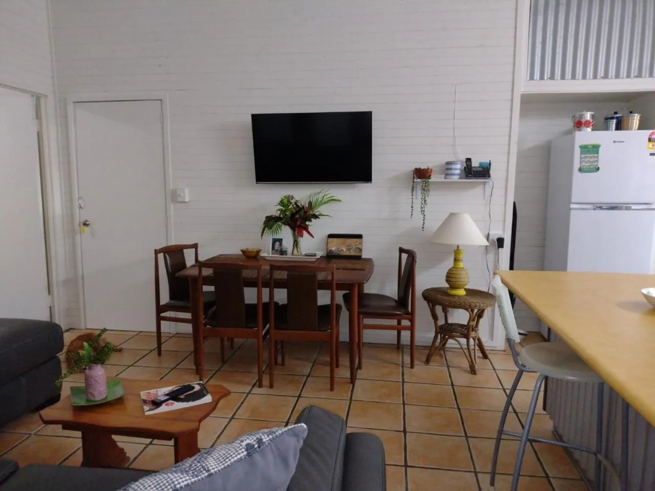 Communal lounge/ TV room in Bargara Gardens Boutique Villas