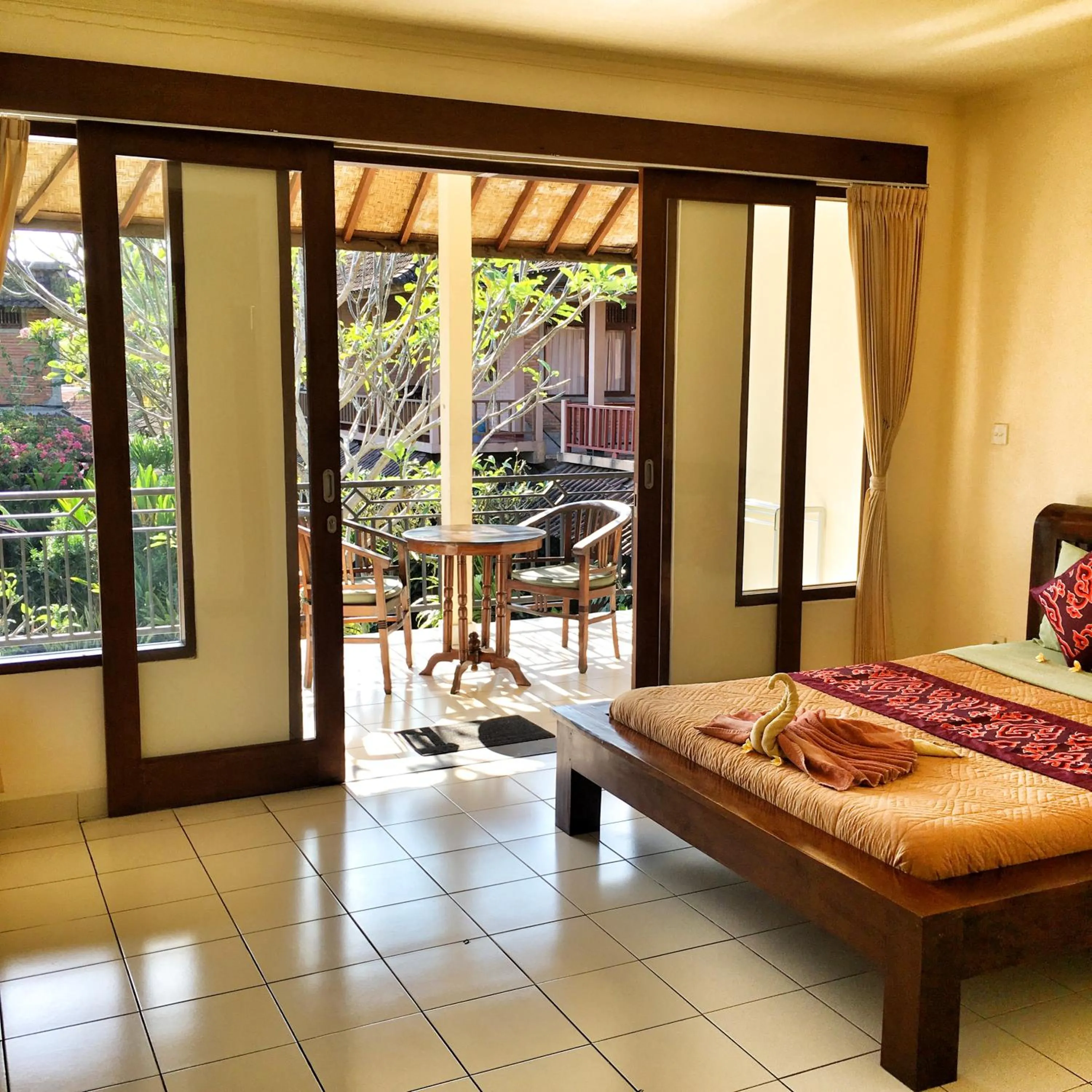 Balcony/Terrace, Bed in Merthayasa Bungalows