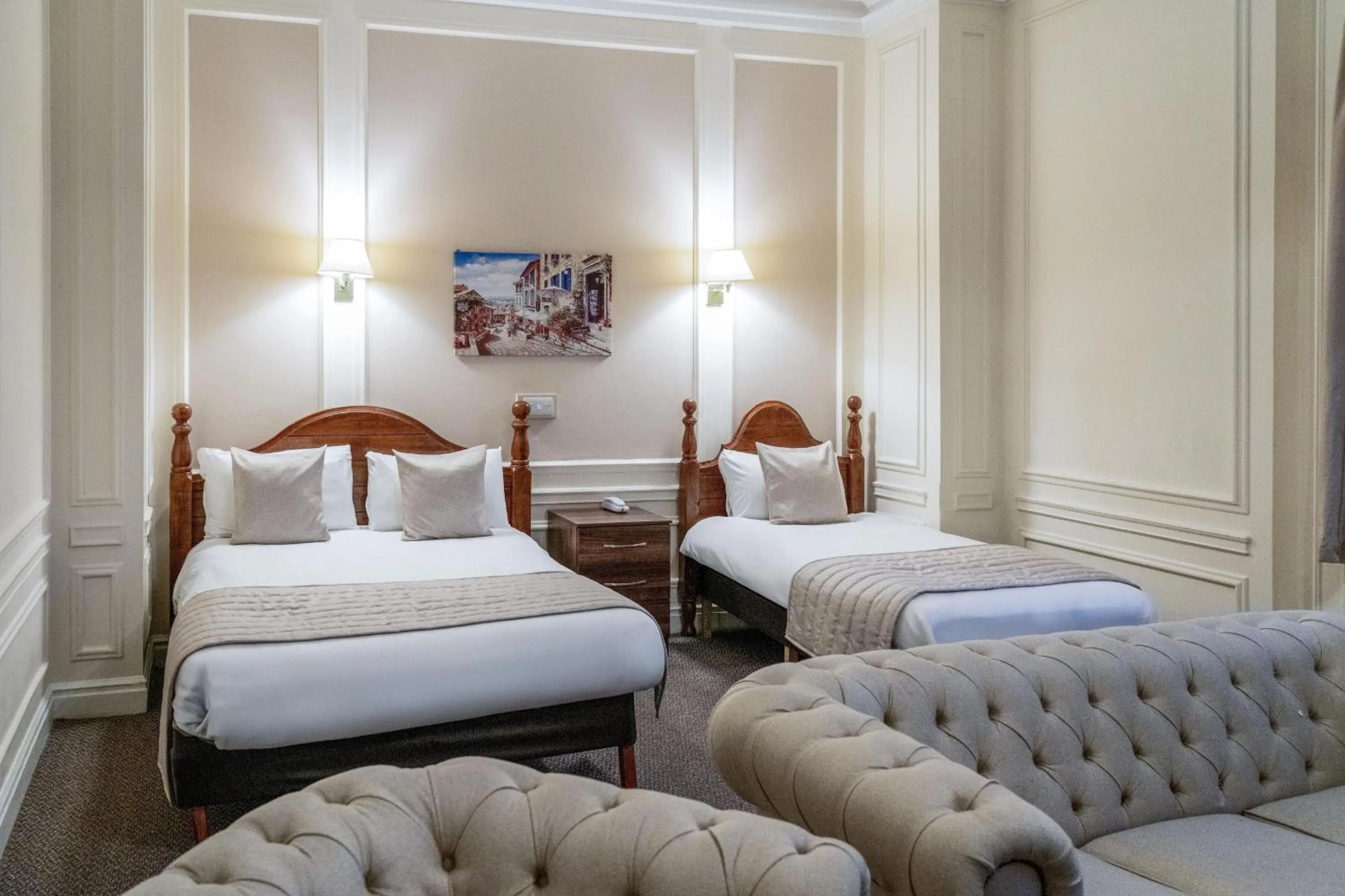 Bed in Adelphi Hotel