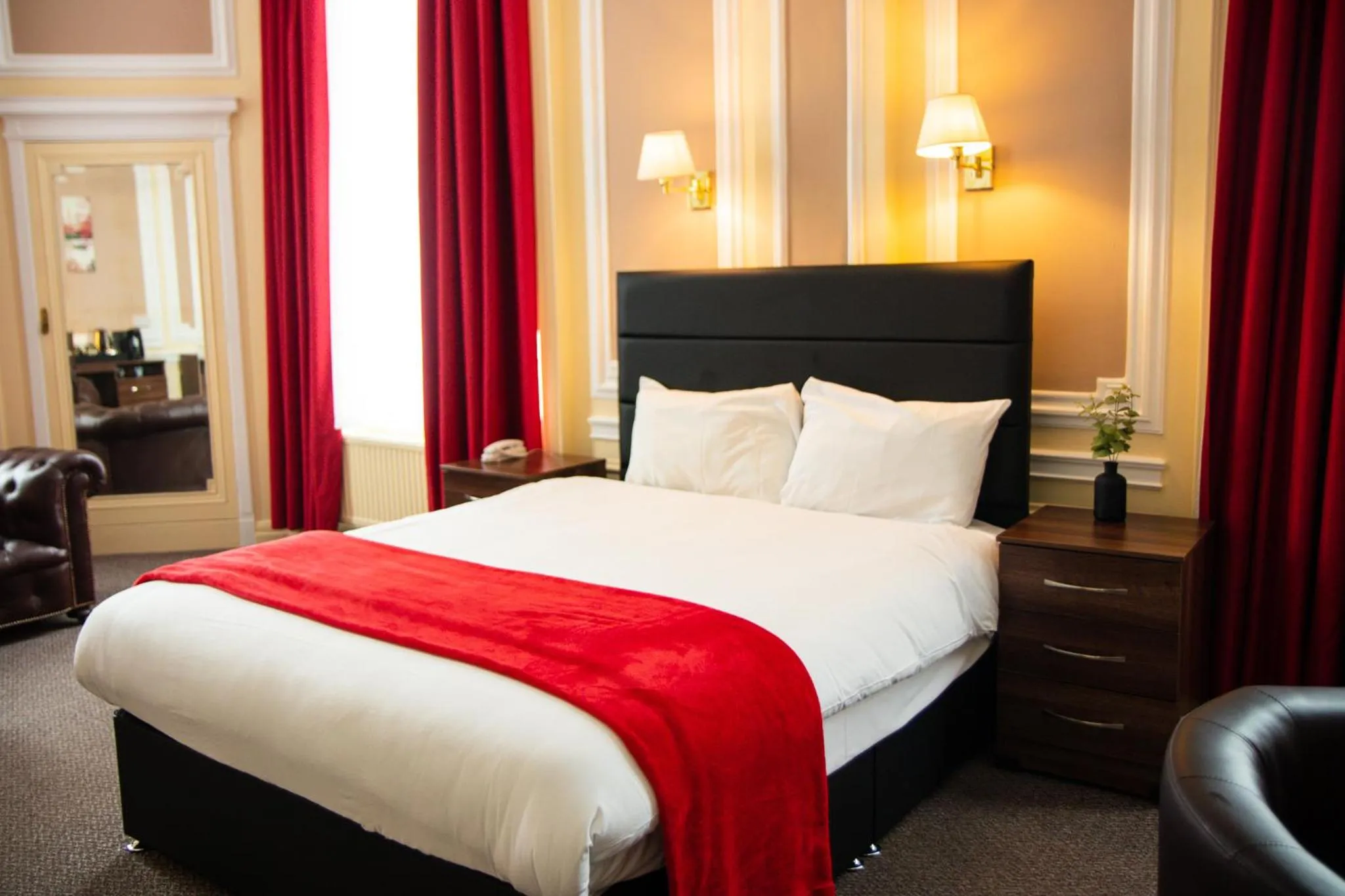 Bed in Adelphi Hotel