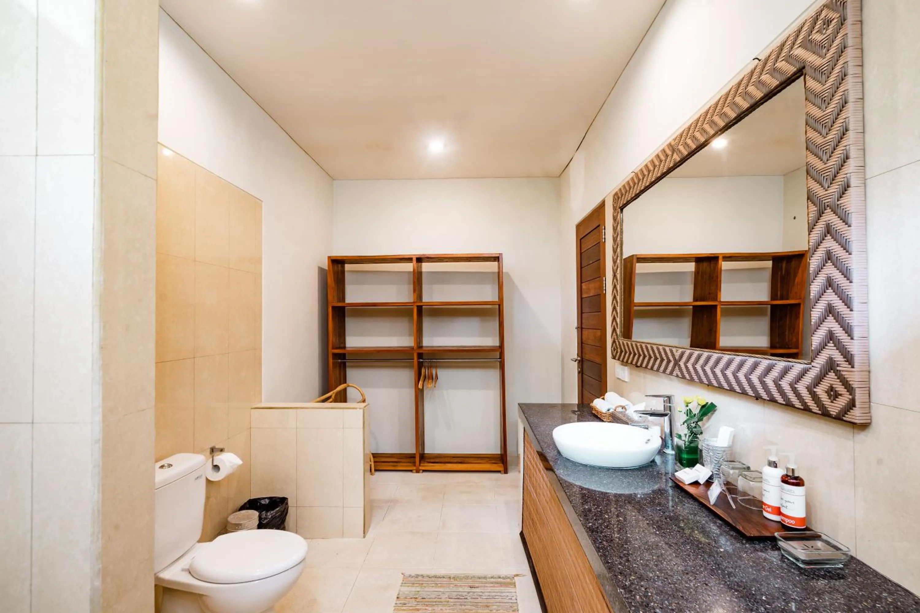 Toilet in Casa Margarita Bali