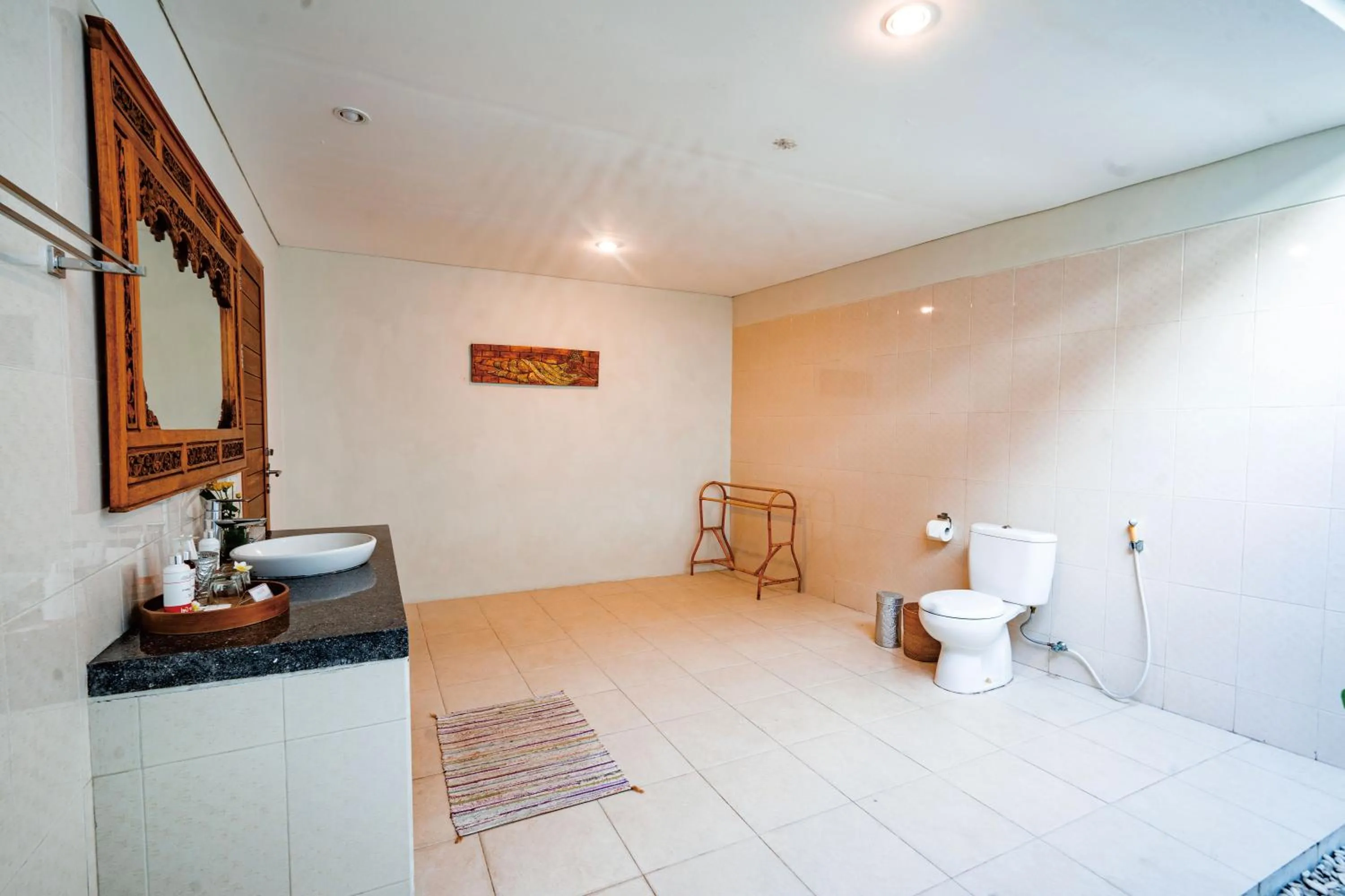 Shower in Casa Margarita Bali