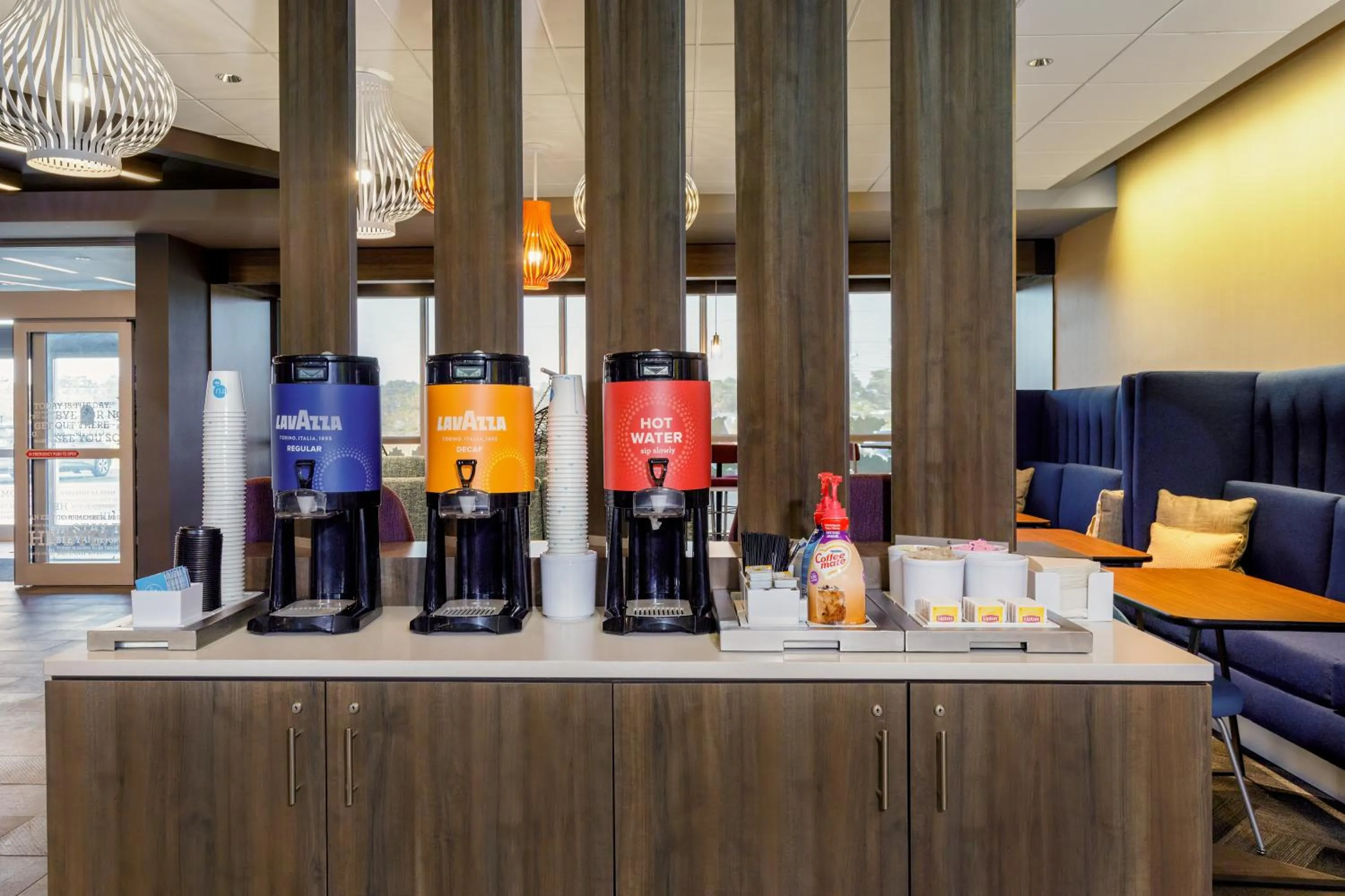 Coffee/tea facilities in Tru By Hilton Panama City Beach