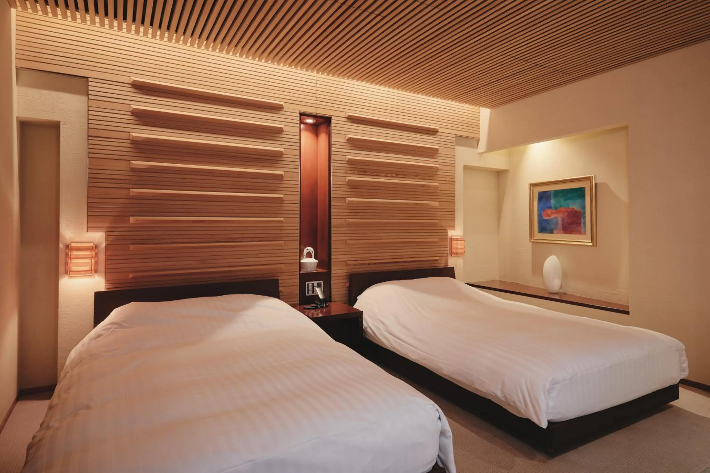 Bed in River Retreat Garaku