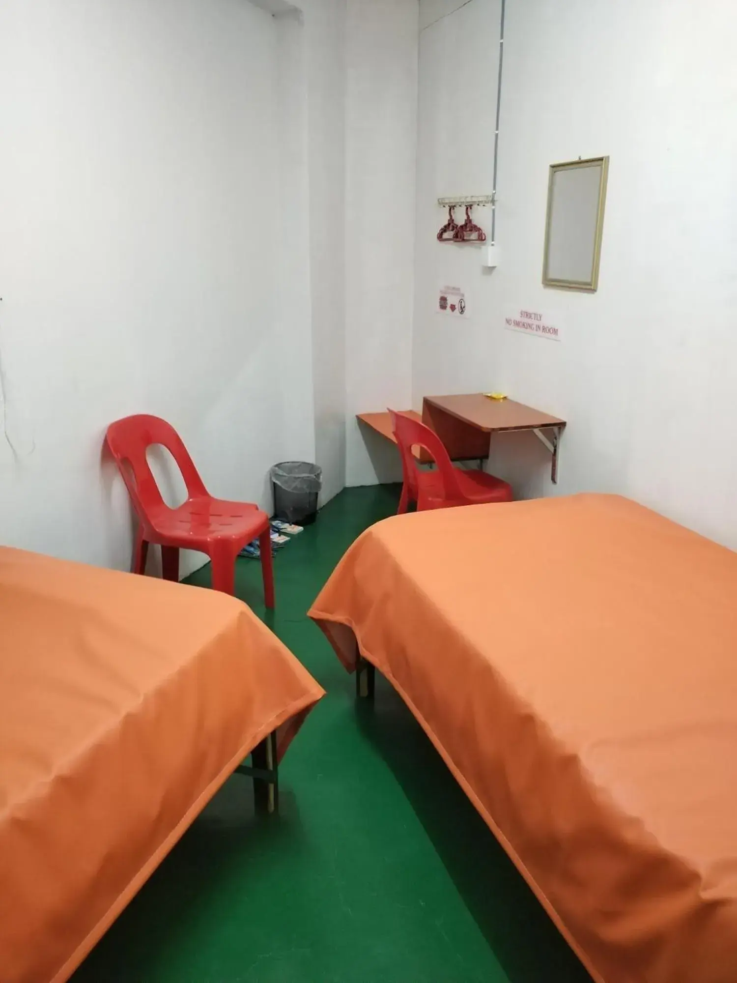 Budget Double or Twin Room in WISMA ORCHID HOMESTAY Tuaran Budget Double or Twin Room in WISMA ORCHID HOMESTAY Tuaran