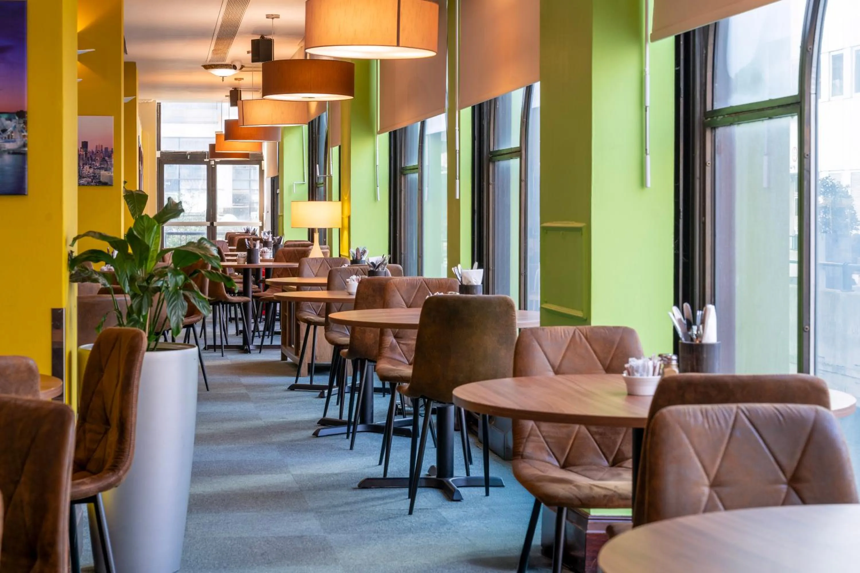 Breakfast in Britannia International Hotel Canary Wharf