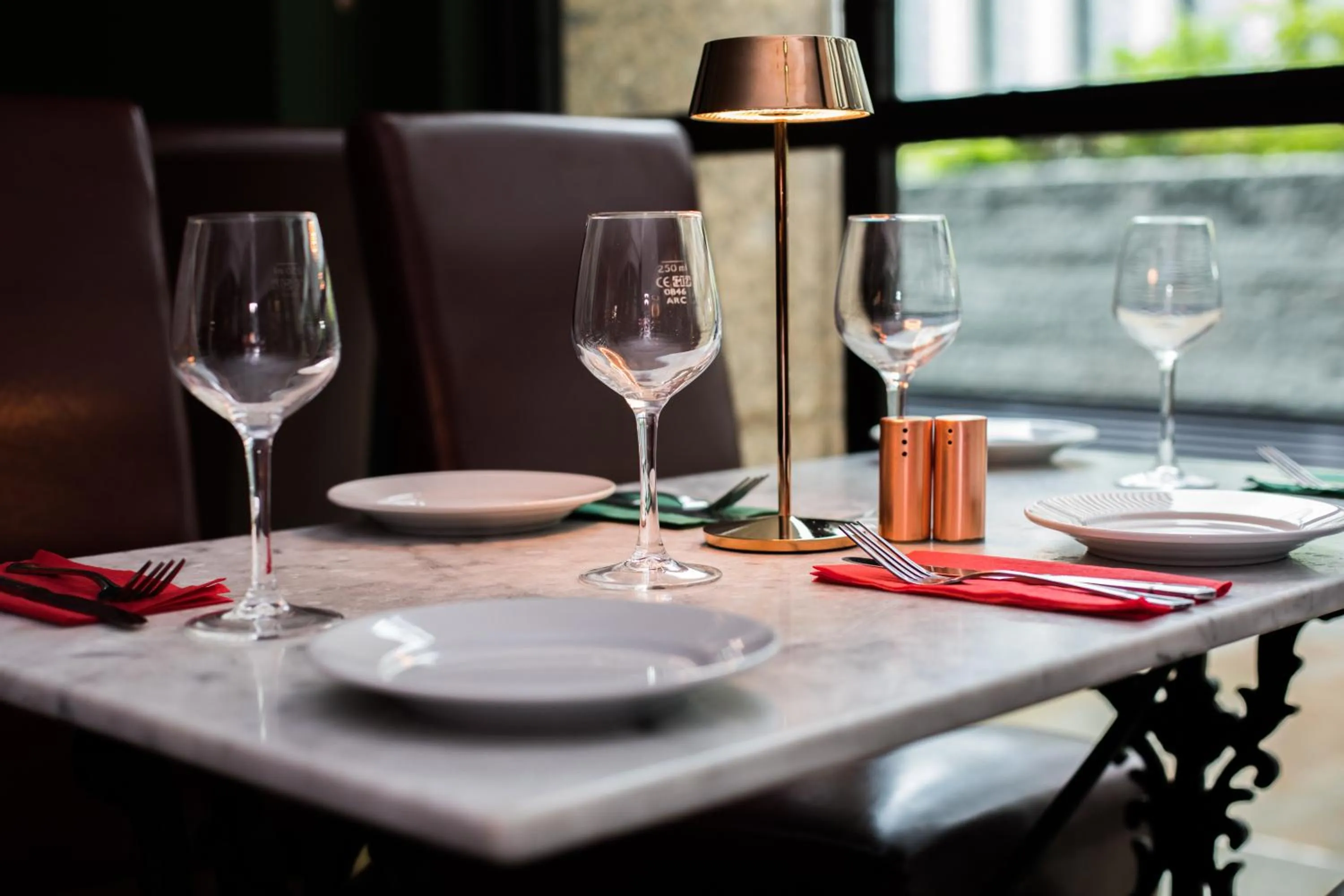 Restaurant/places to eat in Britannia International Hotel Canary Wharf