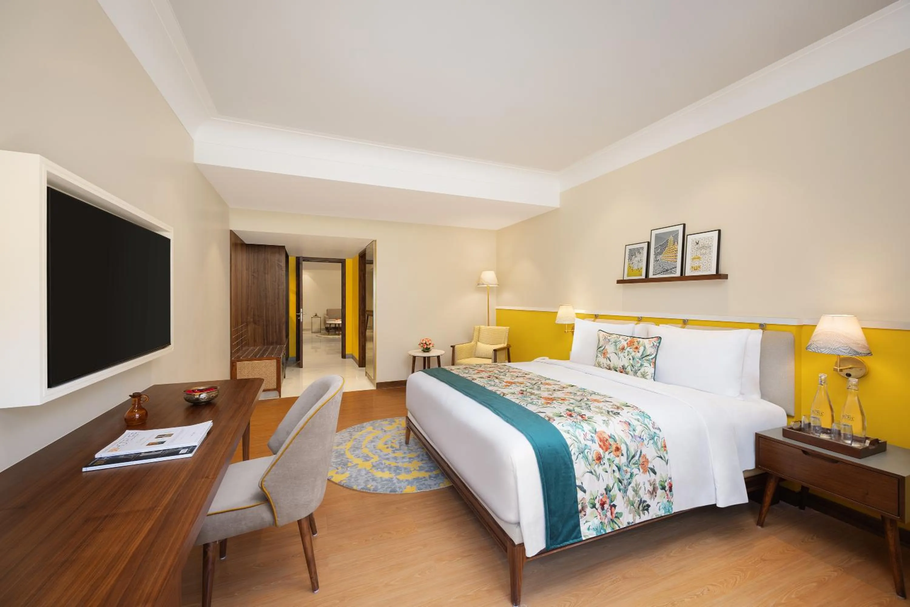 Bedroom, Bed in Aloha On The Ganges by Leisure Hotels