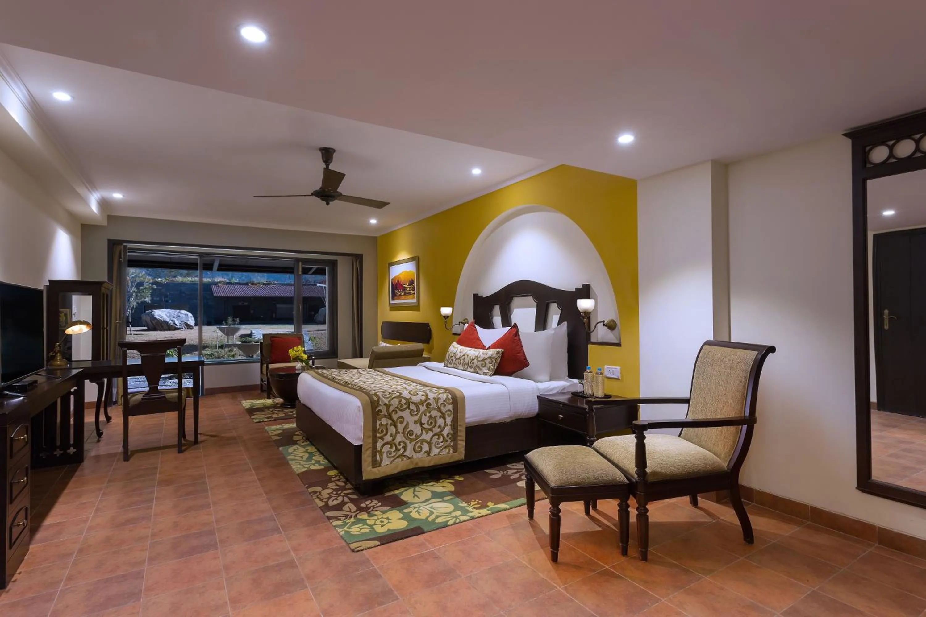Photo of the whole room, Bed in Aloha On The Ganges by Leisure Hotels