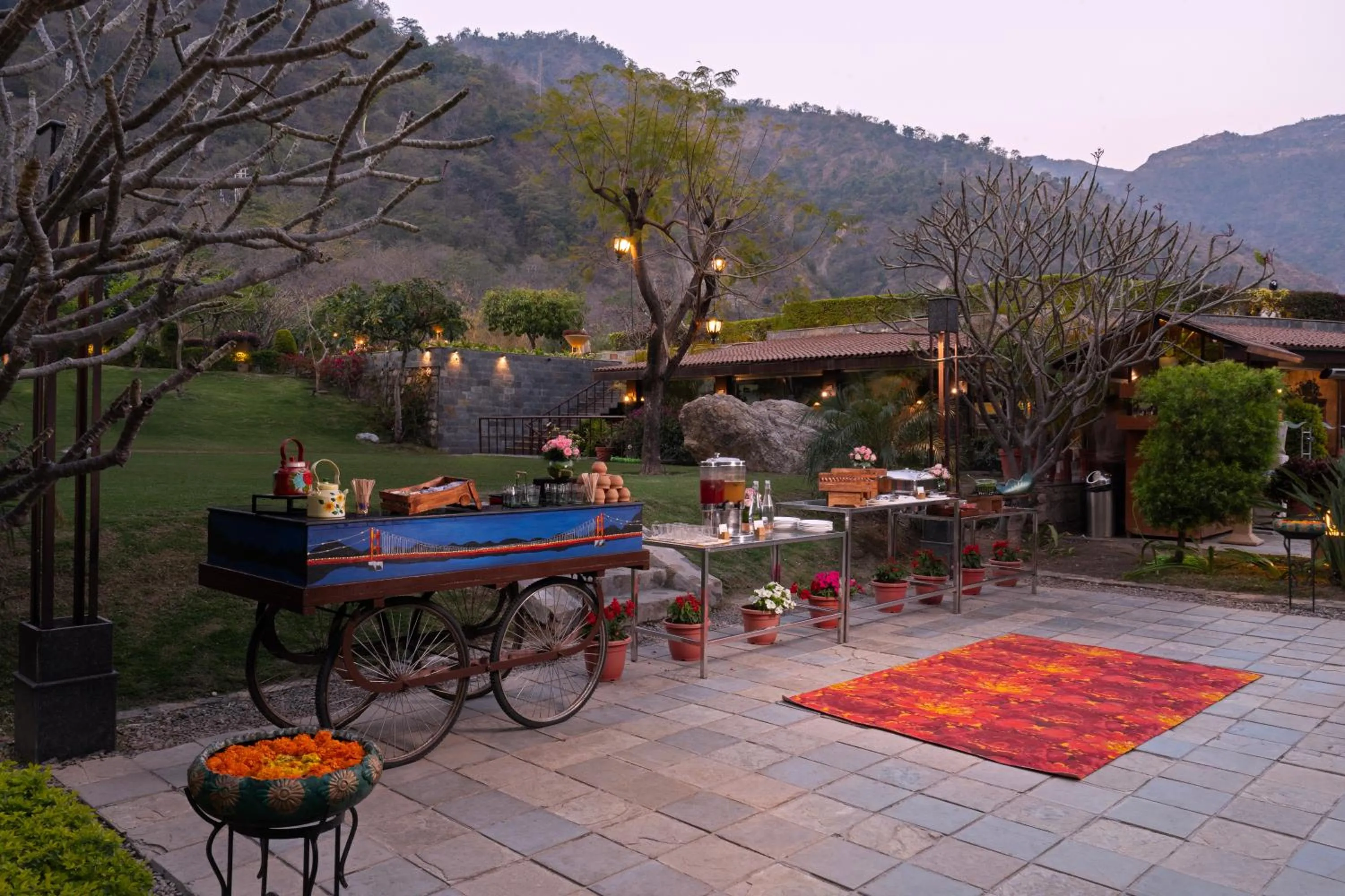 Restaurant/places to eat in Aloha On The Ganges by Leisure Hotels