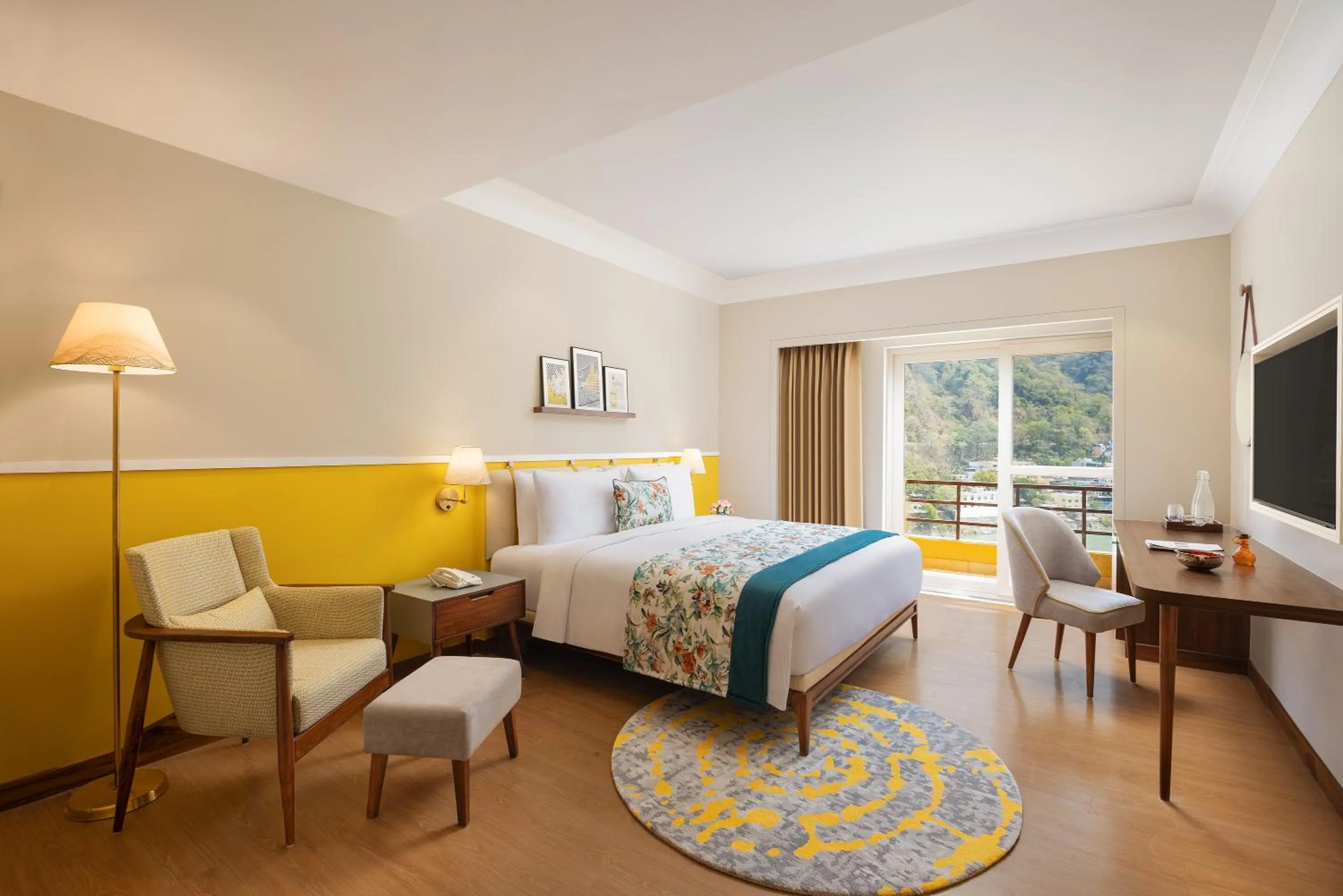 Bedroom, Bed in Aloha On The Ganges by Leisure Hotels