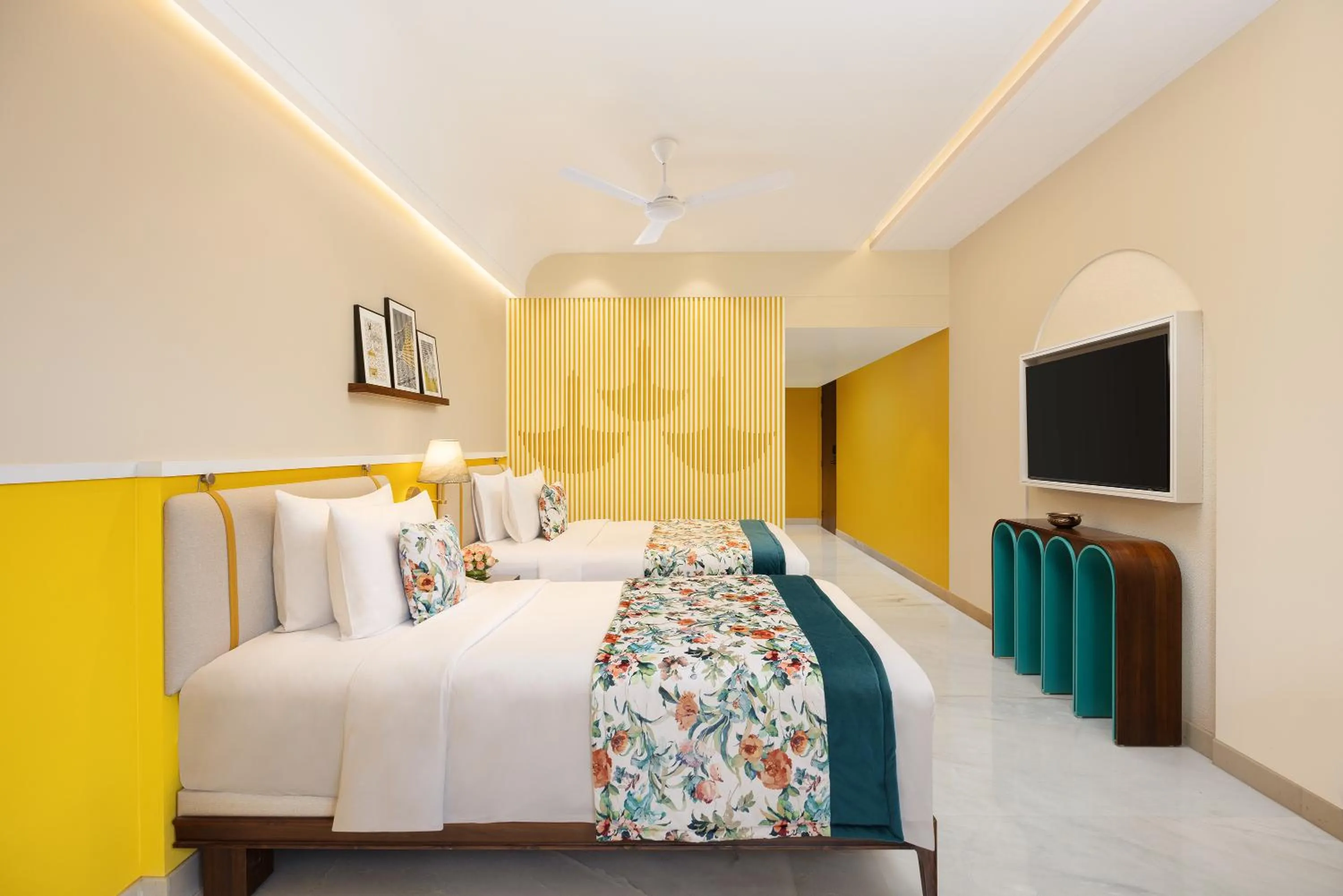 Bedroom, Bed in Aloha On The Ganges by Leisure Hotels