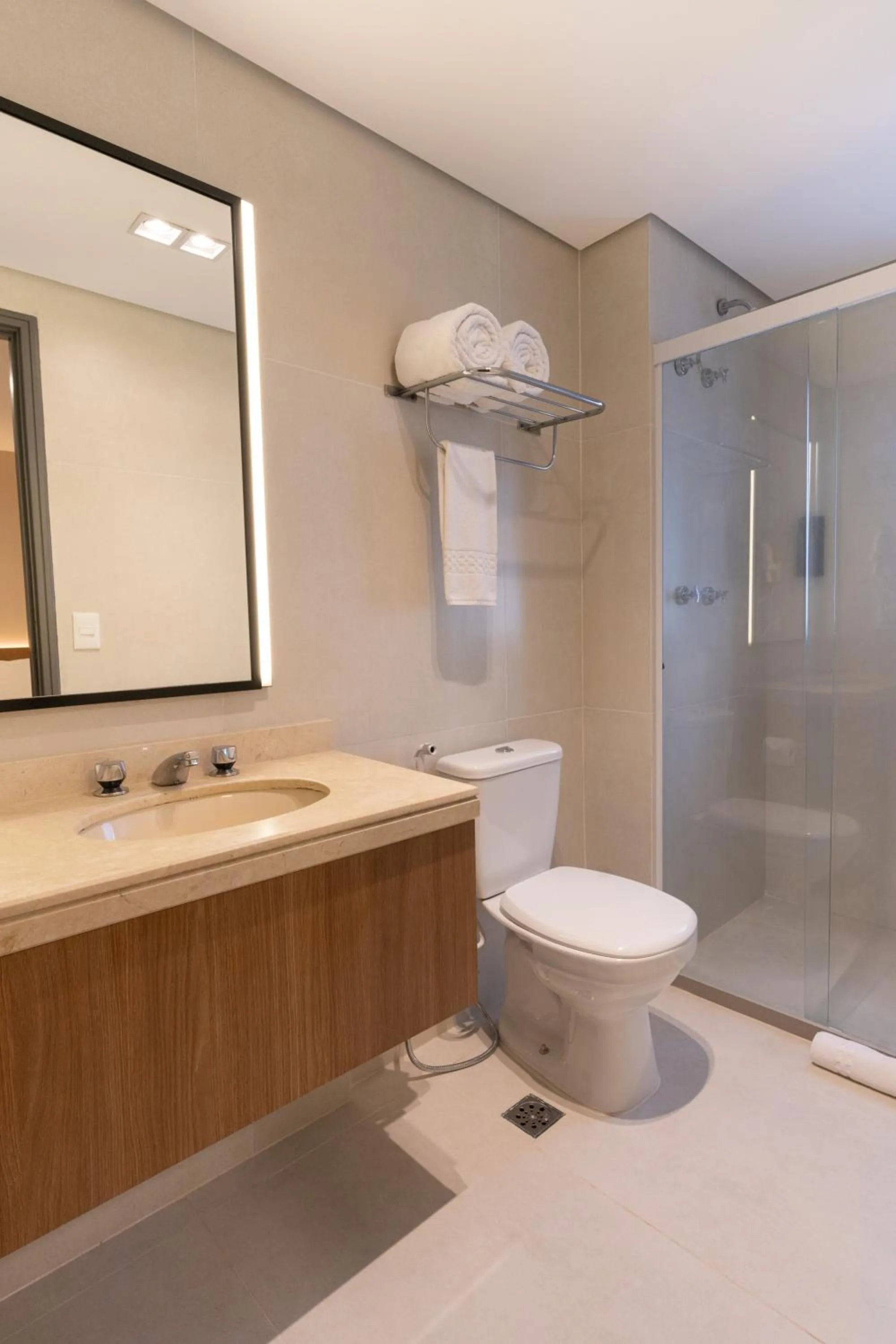 Bathroom in Intercity Interative São Paulo Jardins