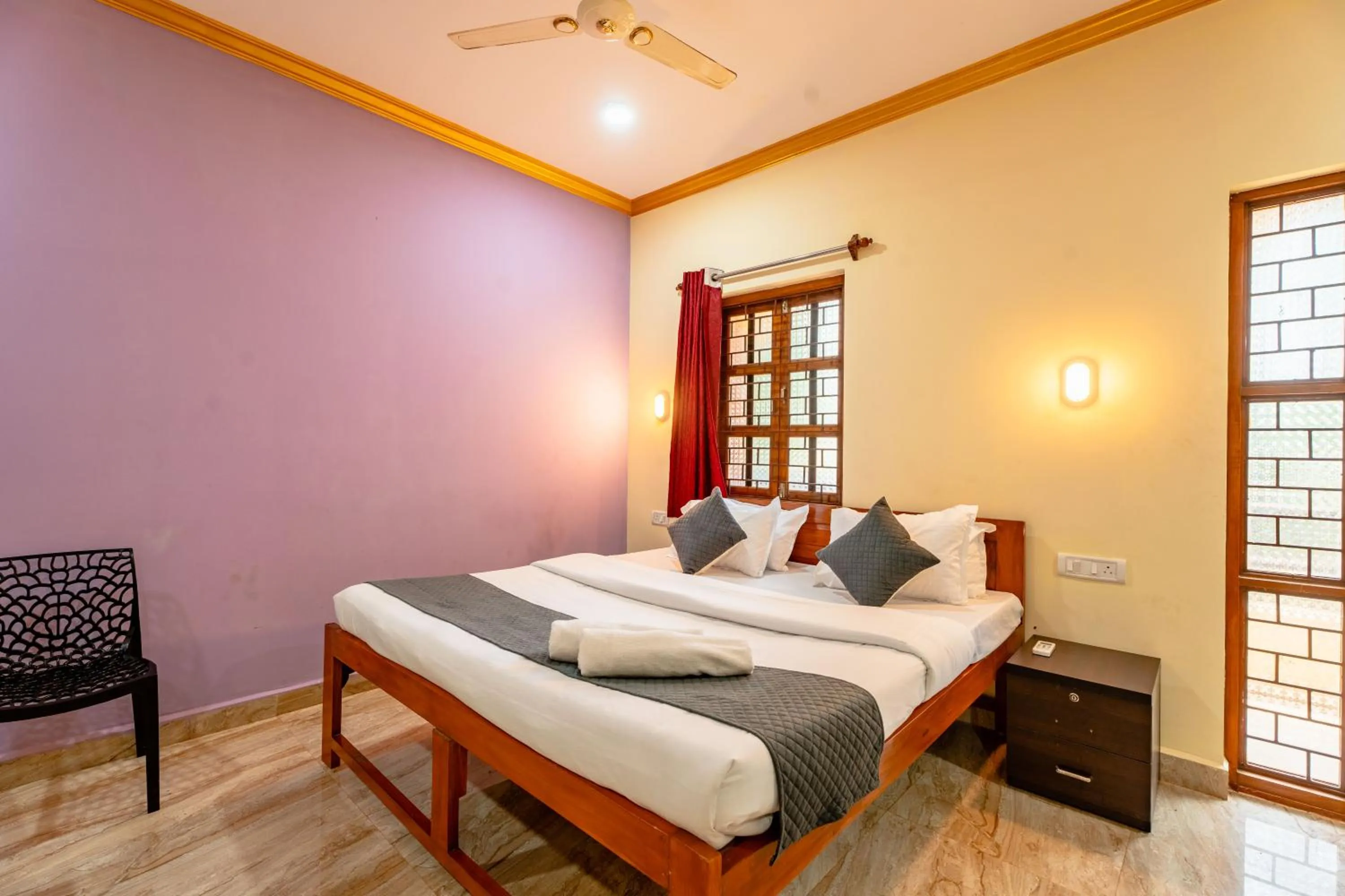 Bed in Tropical Beach Walk