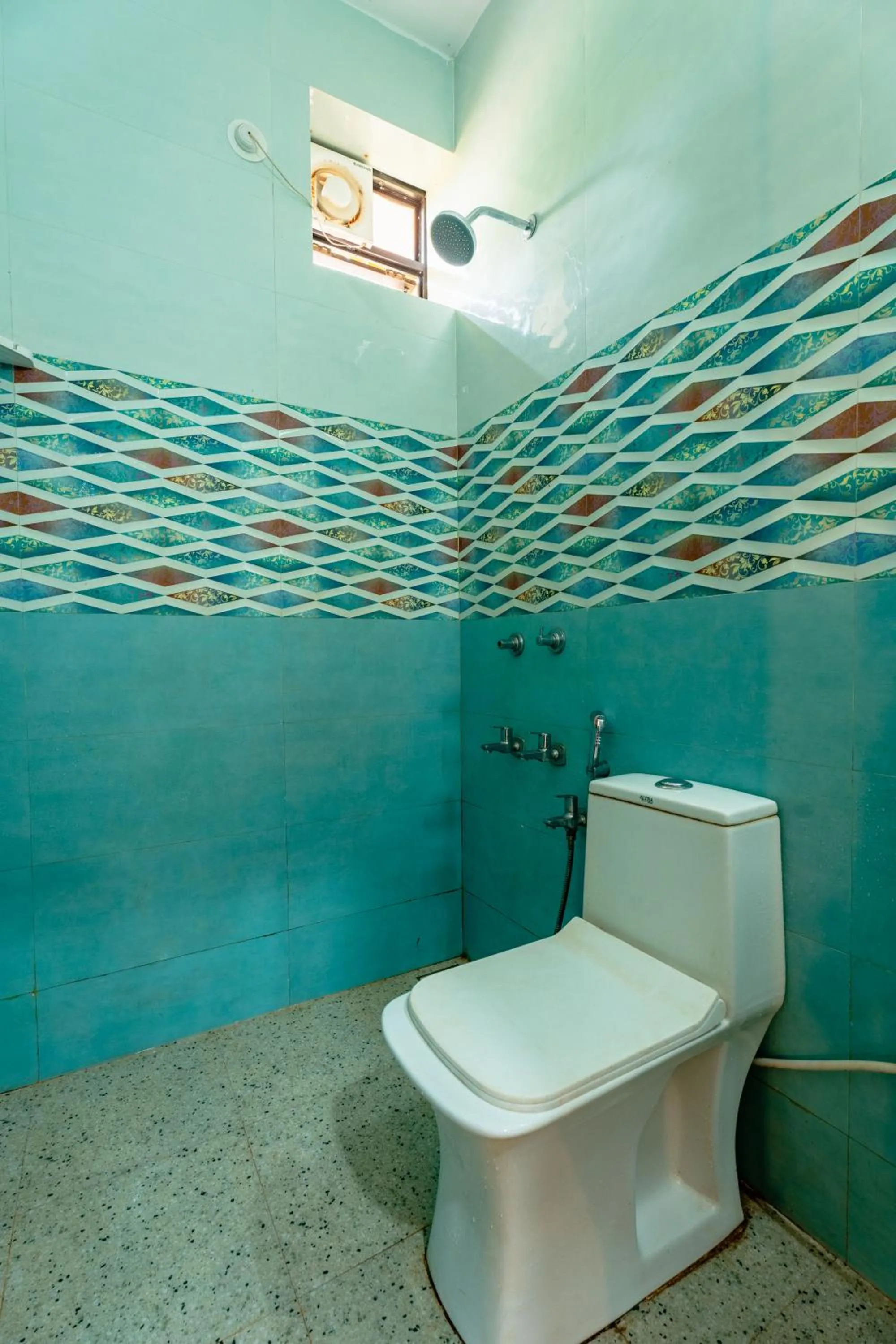 Shower in Tropical Beach Walk