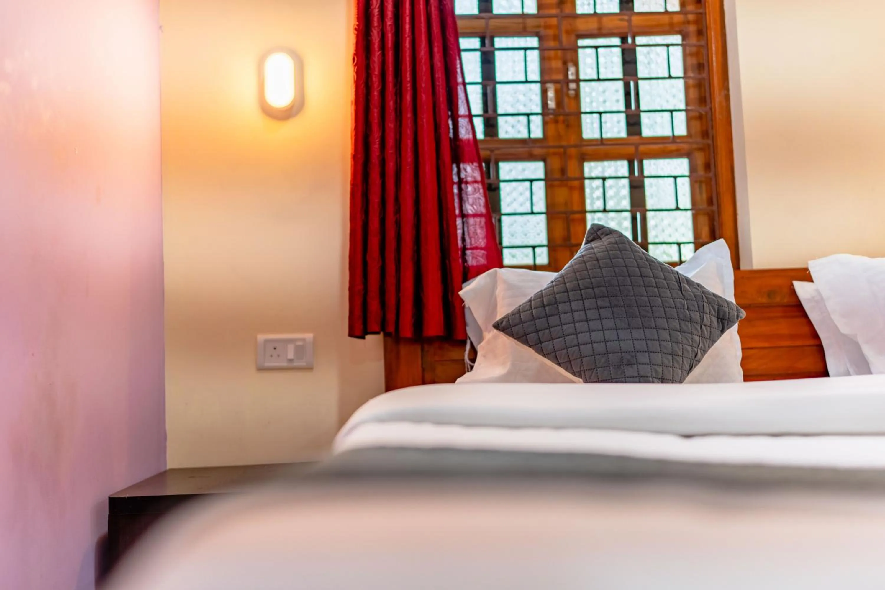 Bed in Tropical Beach Walk