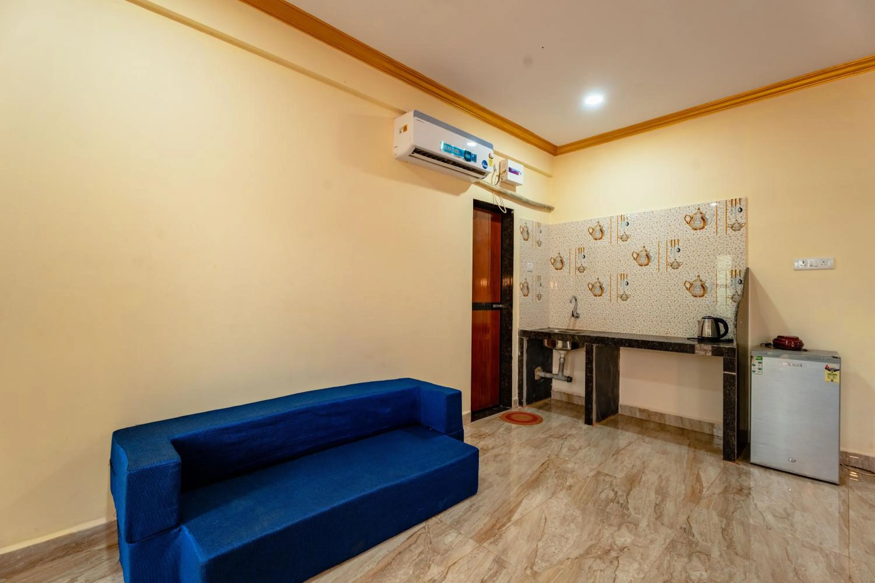 TV and multimedia in Tropical Beach Walk