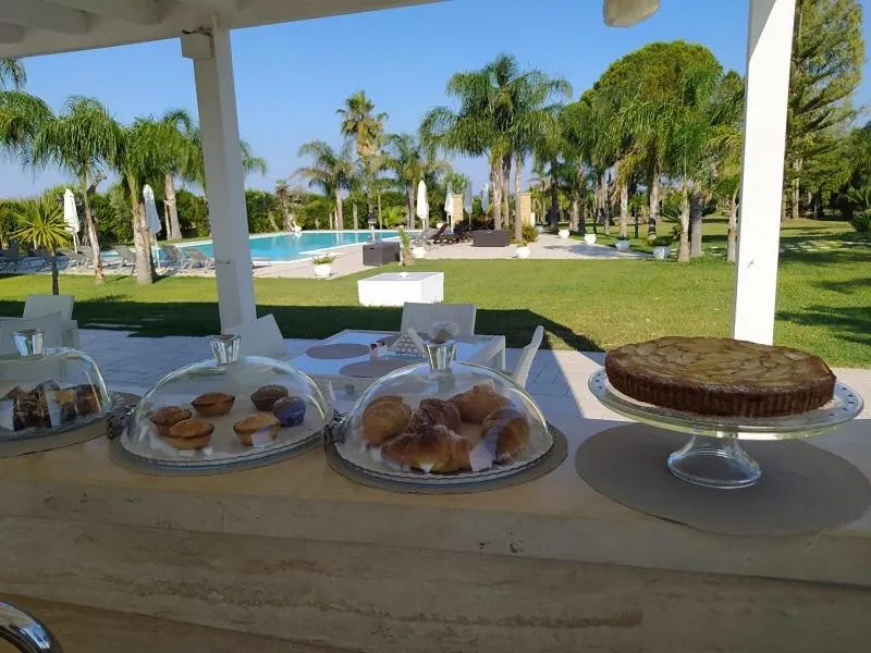Buffet breakfast in Tenuta Espada Luxury Residence