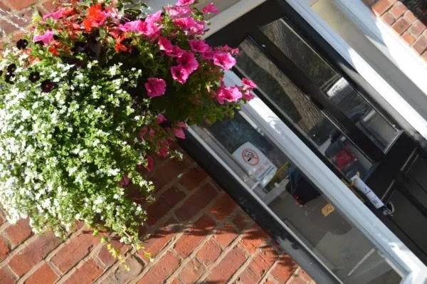 The Westlynne Hotel & Apartments