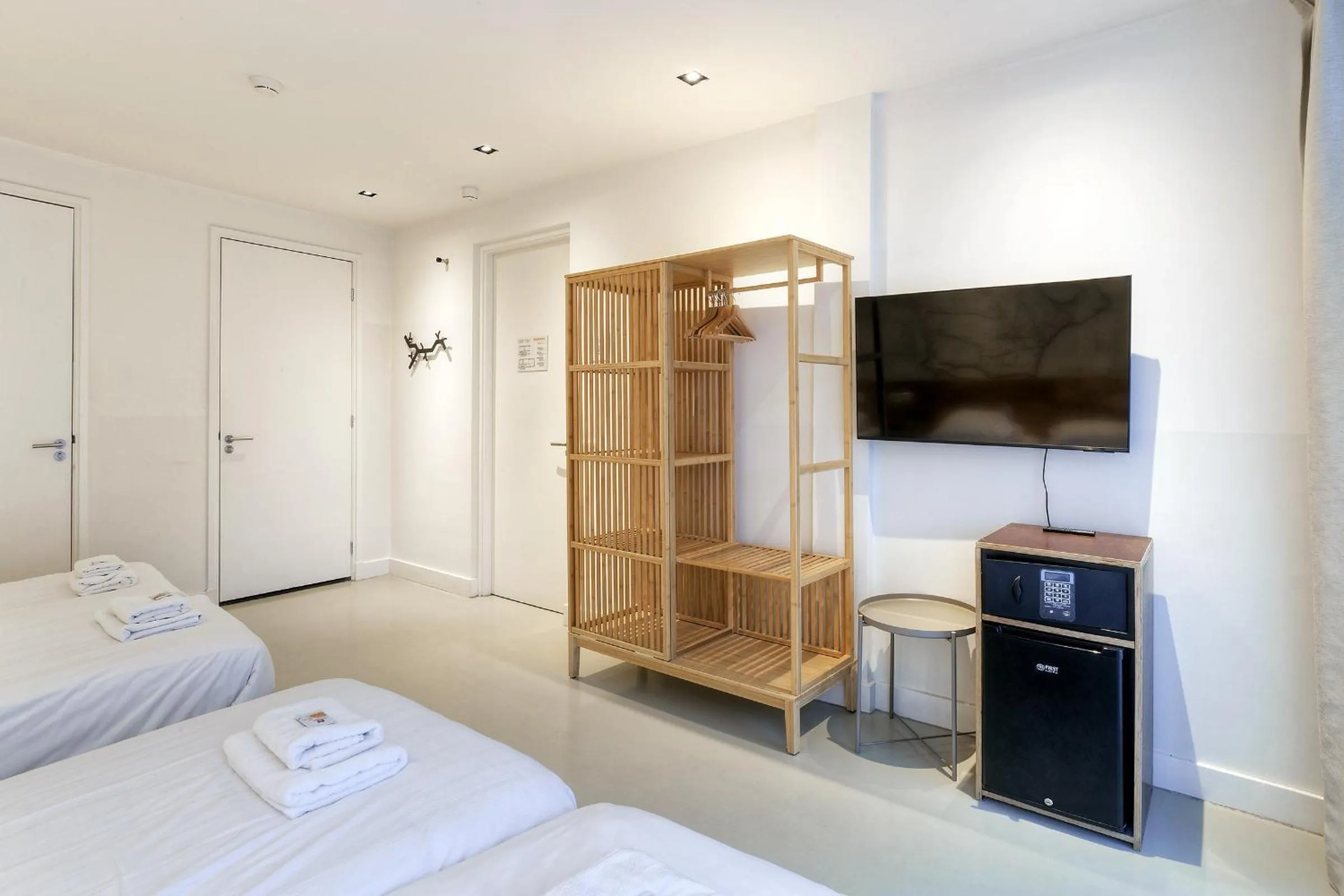 Bed in Marnix360apartments The Mansion Suites