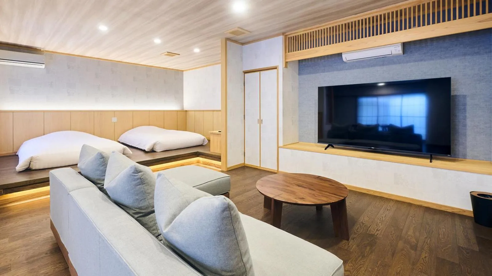 Photo of the whole room in Tawarayama Onsen Ryokan Minawa