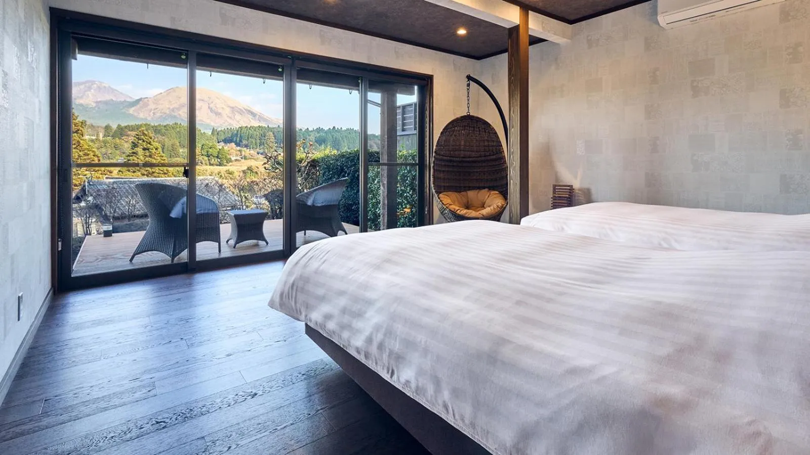 Photo of the whole room, Bed in Tawarayama Onsen Ryokan Minawa