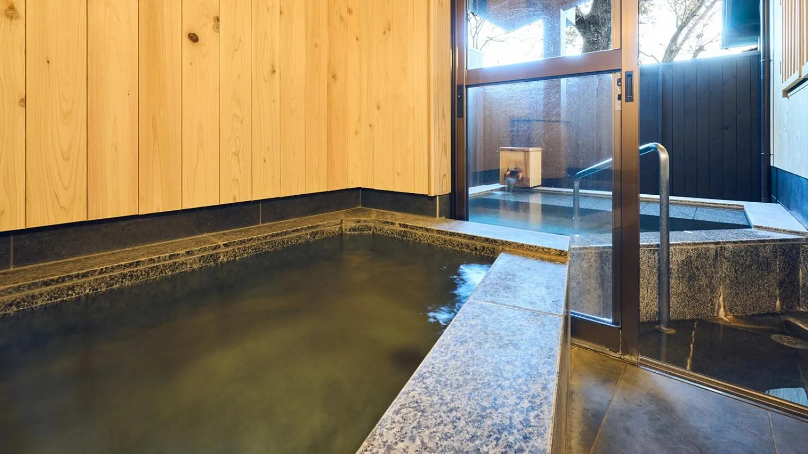 Photo of the whole room in Tawarayama Onsen Ryokan Minawa