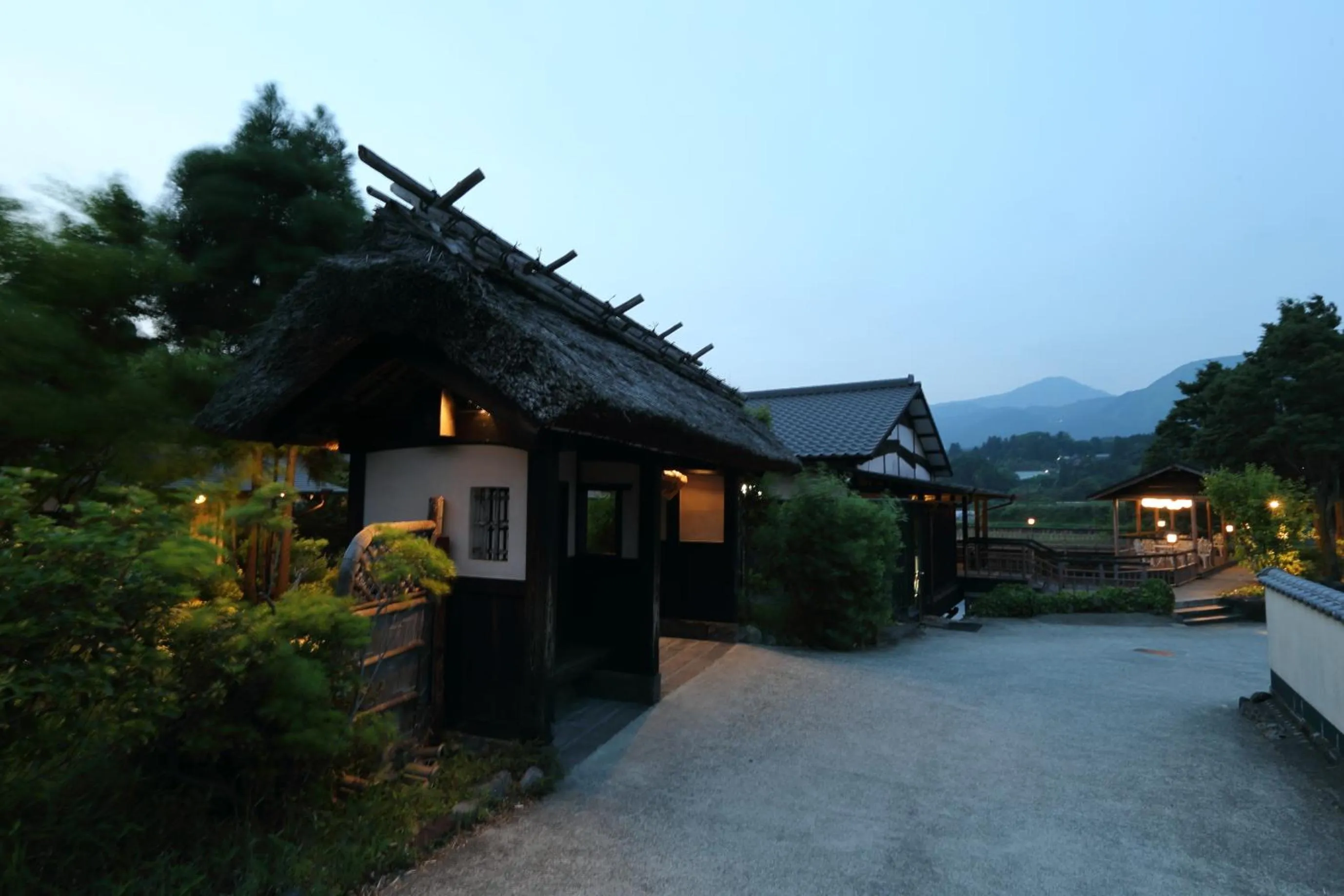 Facade/entrance in Tawarayama Onsen Ryokan Minawa